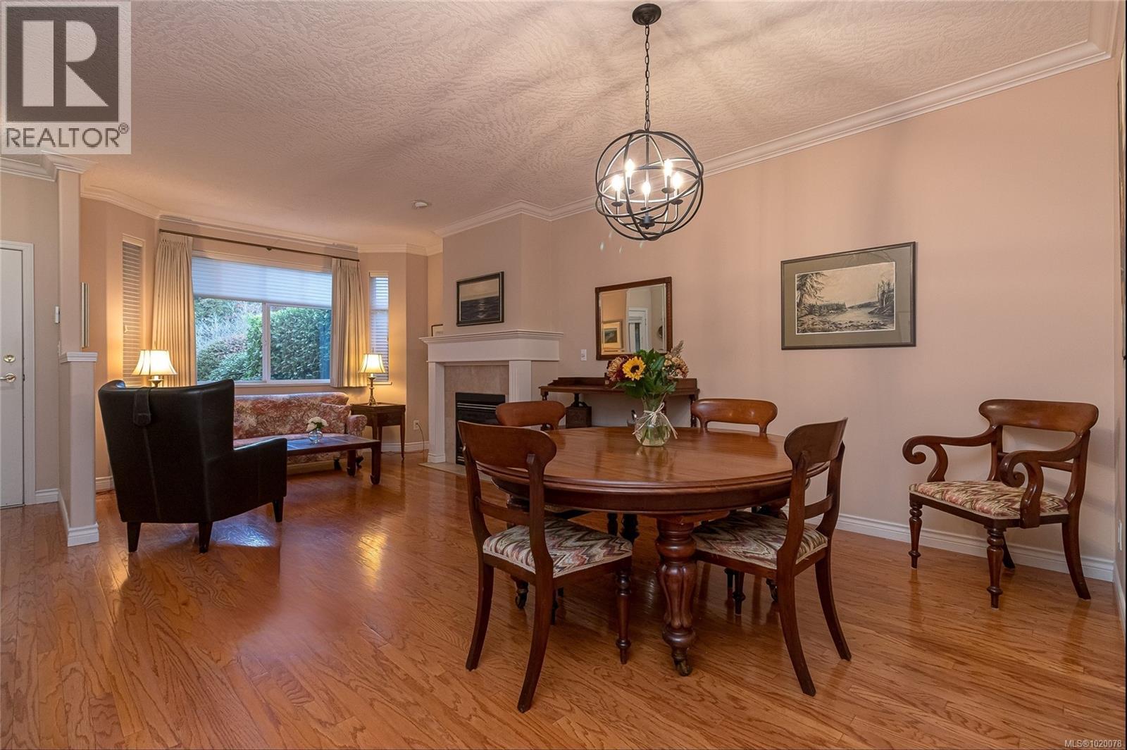 6 3281 Maplewood Rd, Saanich, British Columbia V8P 3M4 - Photo 7 - 1020078