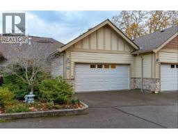 6 3281 Maplewood Rd Maplewood