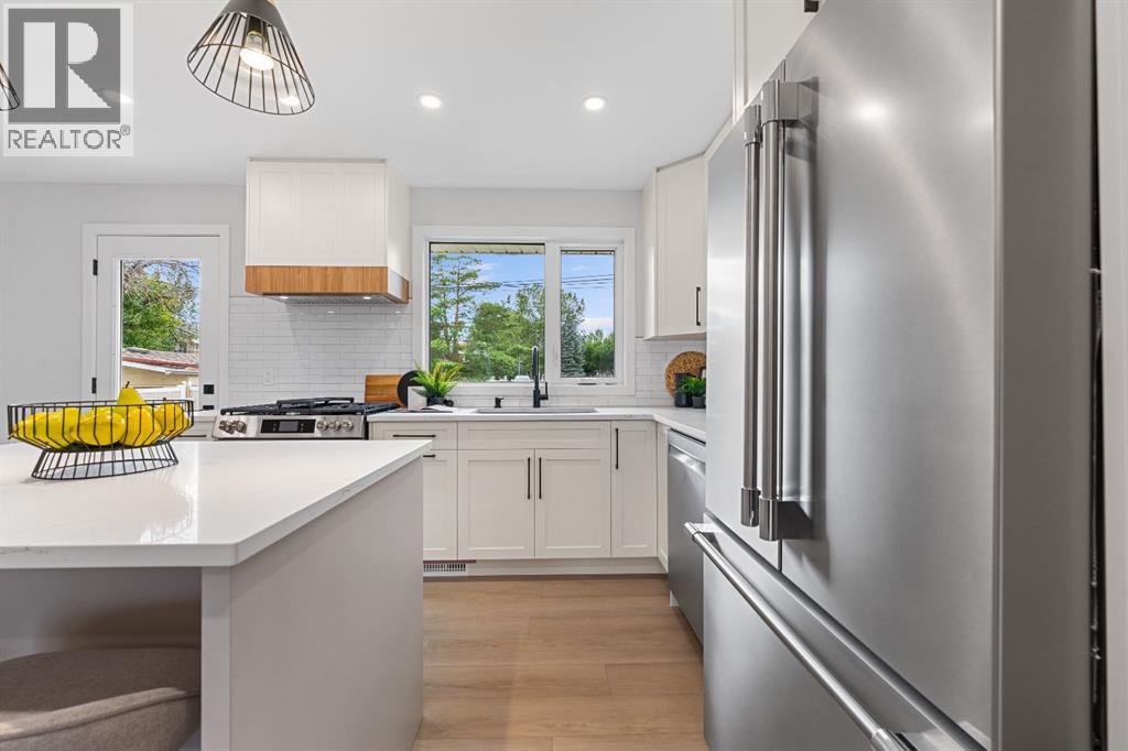 9519 2 Street Se, Calgary, Alberta  T2J 0V8 - Photo 7 - A2256591