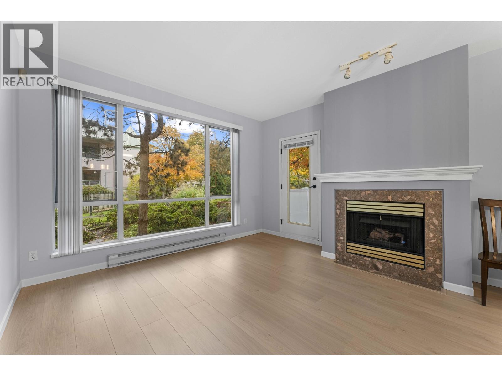 310 6742 Station Hill Court, Burnaby, British Columbia  V3N 4V2 - Photo 8 - R3063232