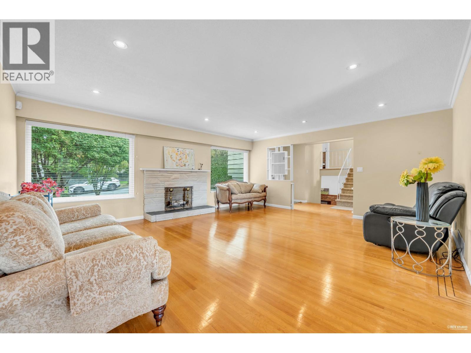 2056 W 29th Avenue, Vancouver, British Columbia  V6J 3A1 - Photo 5 - R3057375