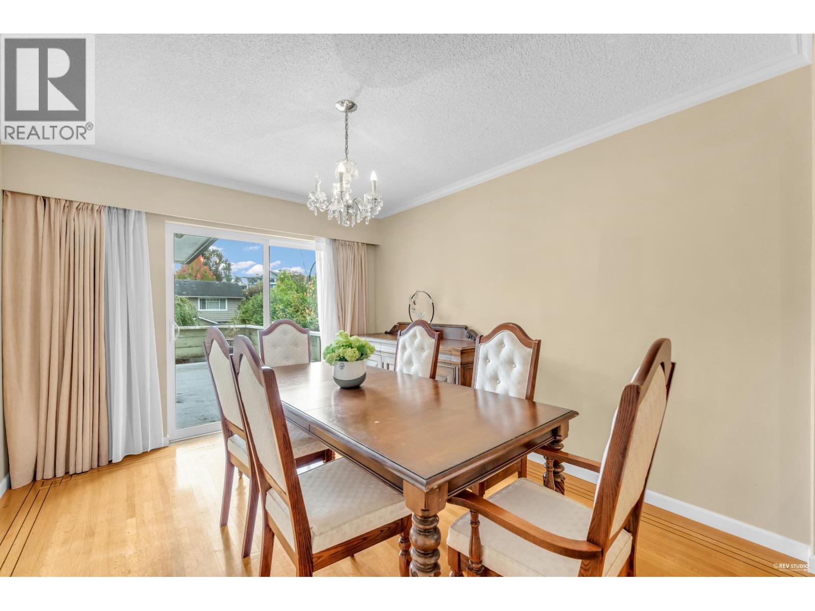 2056 W 29th Avenue, Vancouver, British Columbia  V6J 3A1 - Photo 11 - R3057375