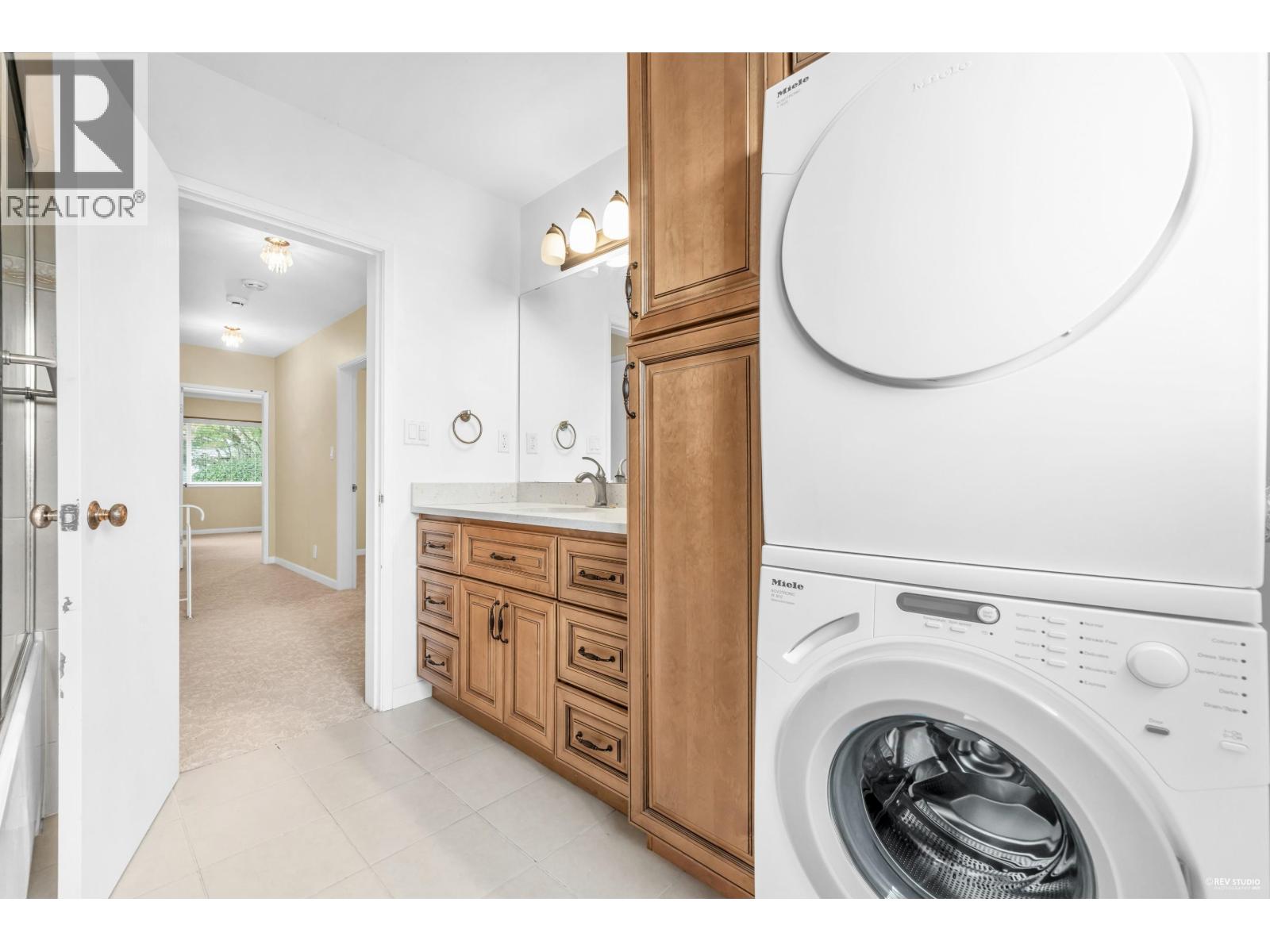 2056 W 29th Avenue, Vancouver, British Columbia  V6J 3A1 - Photo 16 - R3057375