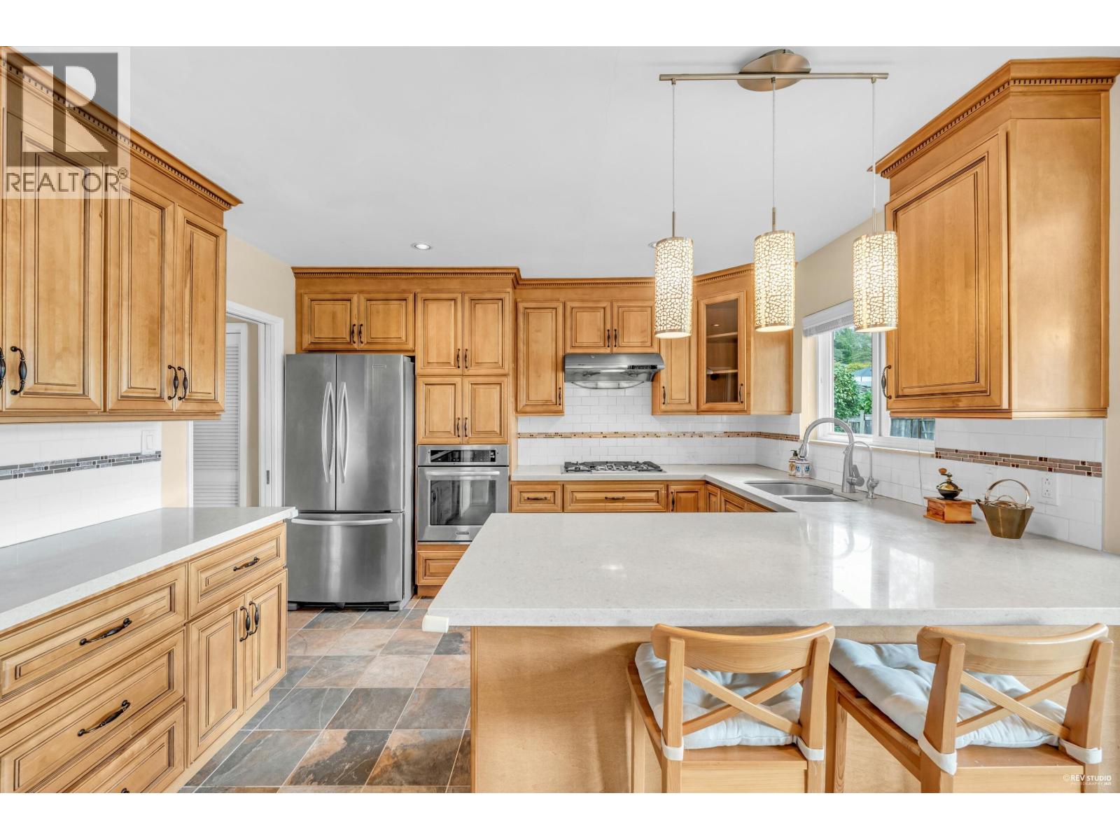 2056 W 29th Avenue, Vancouver, British Columbia  V6J 3A1 - Photo 6 - R3057375