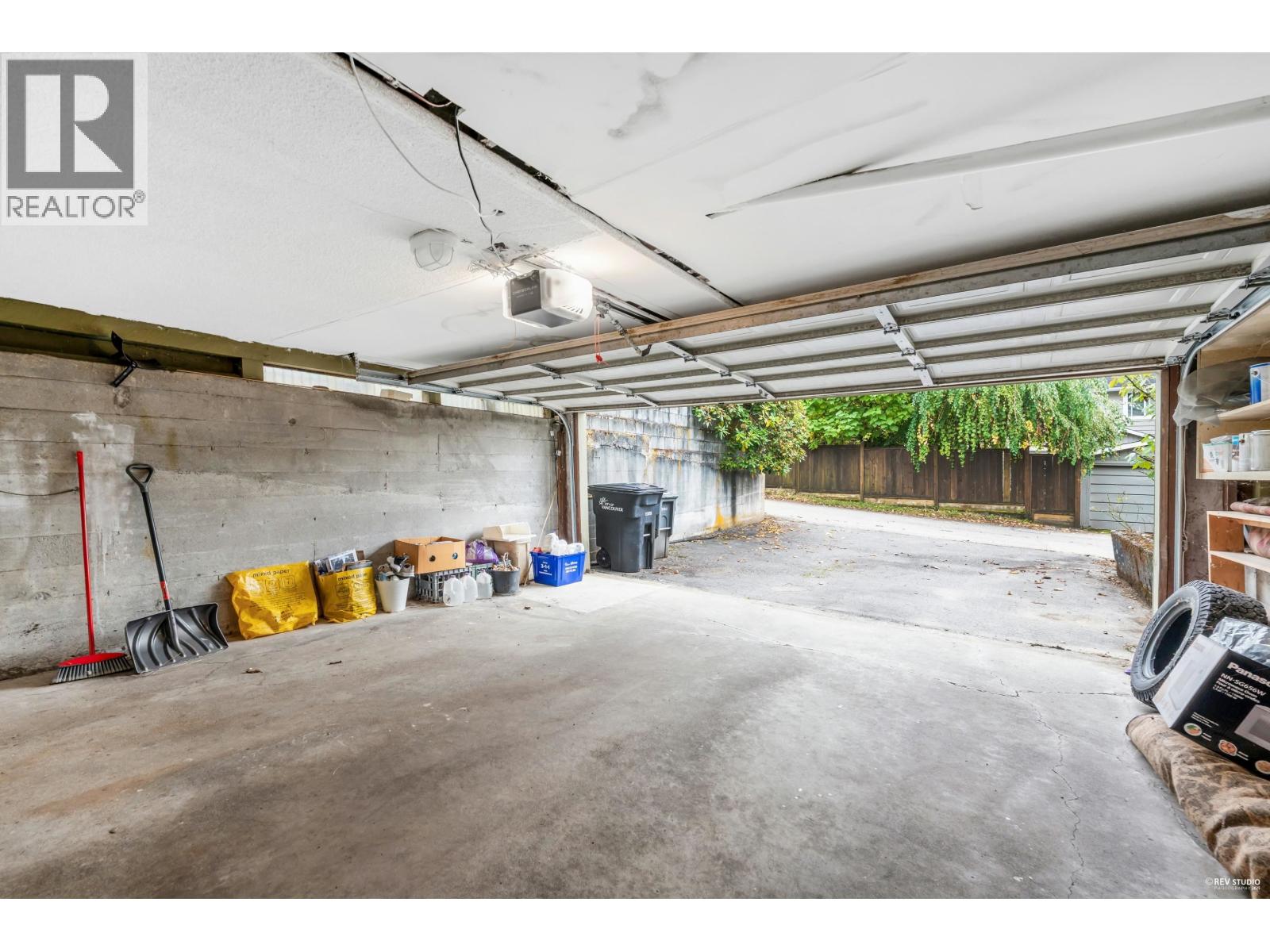 2056 W 29th Avenue, Vancouver, British Columbia  V6J 3A1 - Photo 37 - R3057375