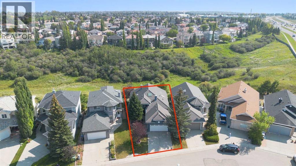 Property at 99 Citadel Grove NW image 2