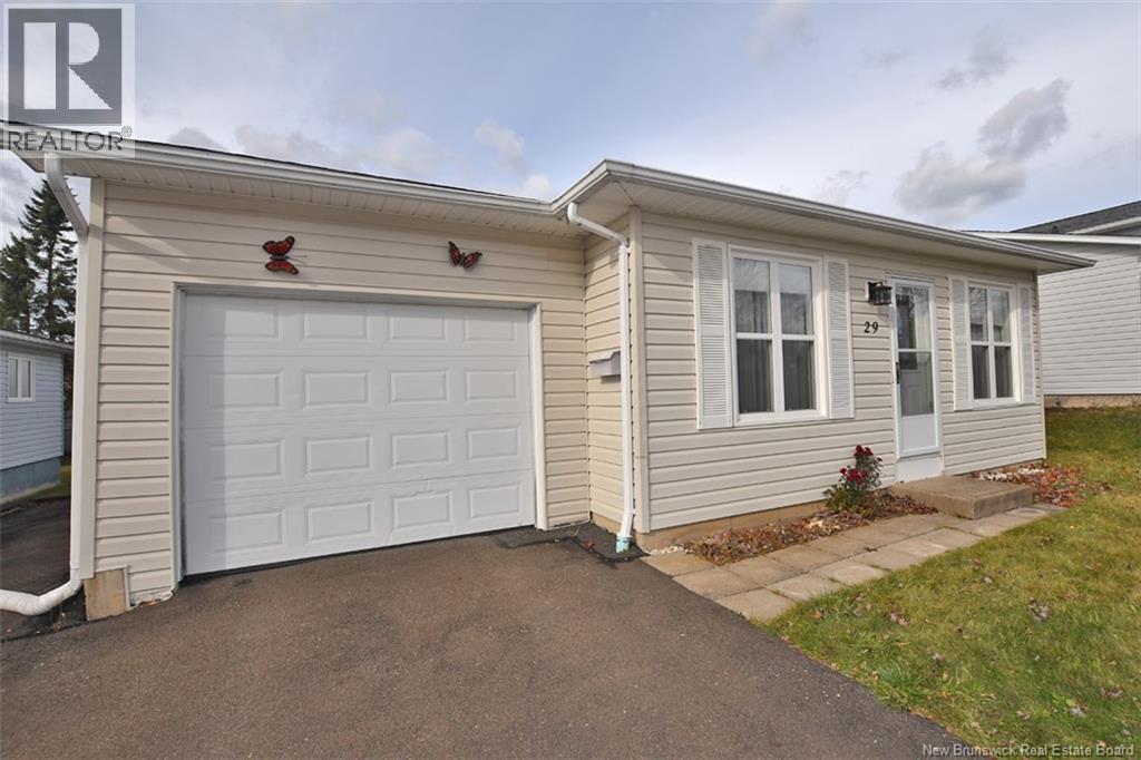 29 Kimberly Street, Fredericton, New Brunswick  E3G 5V6 - Photo 4 - NB129698