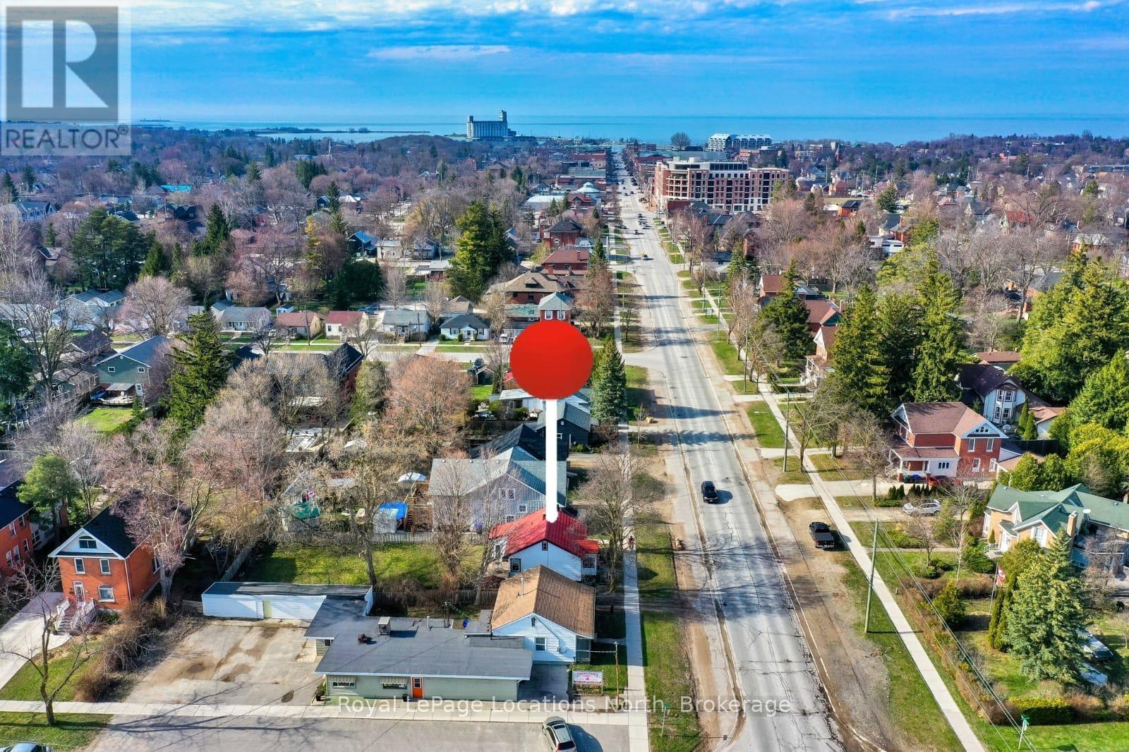 452 Hurontario Street, Collingwood, Ontario  L9Y 2M9 - Photo 2 - S12526470