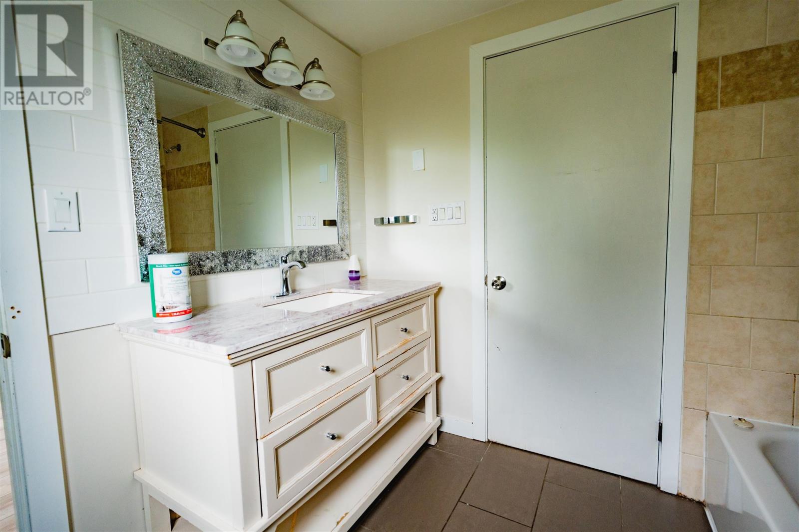 117 Plaintree Dr, Sault Ste. Marie, Ontario  P6B 5G9 - Photo 19 - SM252807