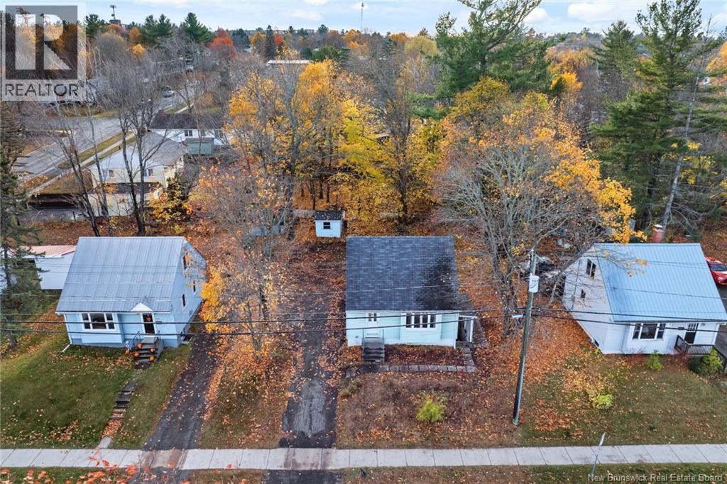 638 Kings College Road, Fredericton, New Brunswick  E3B 2G8 - Photo 4 - NB129800