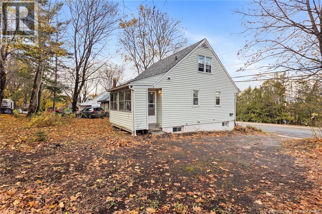 638 Kings College Road, Fredericton, New Brunswick  E3B 2G8 - Photo 3 - NB129800