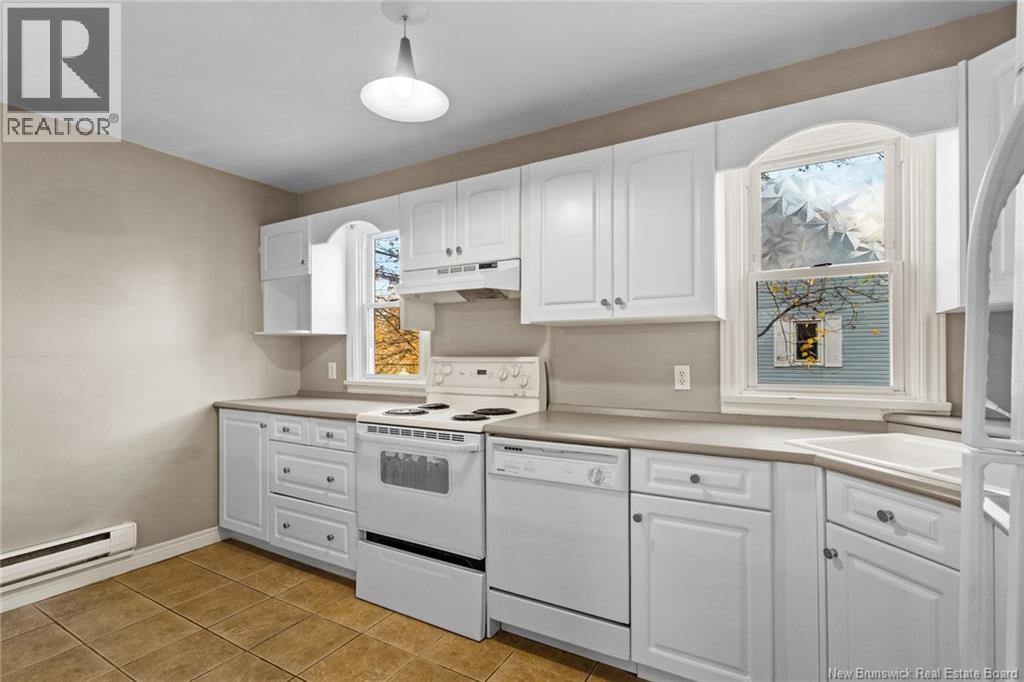 638 Kings College Road, Fredericton, New Brunswick  E3B 2G8 - Photo 12 - NB129800