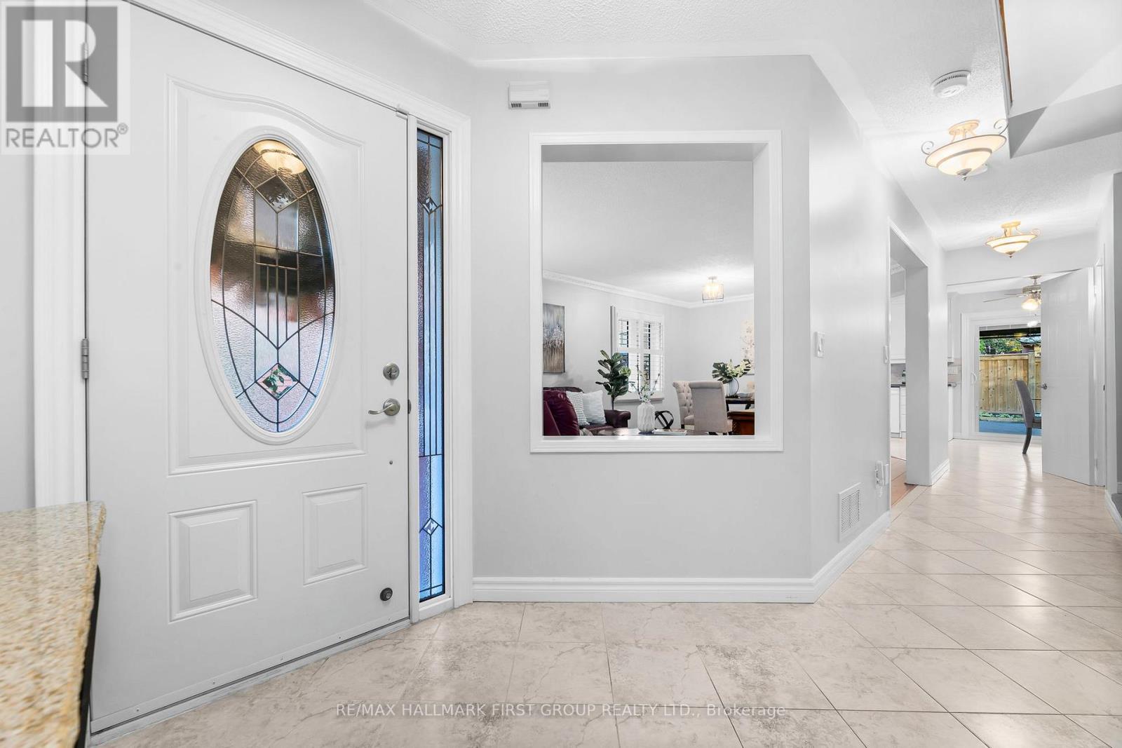 122 Thicket Crescent, Pickering, Ontario  L1V 6S6 - Photo 3 - E12487478