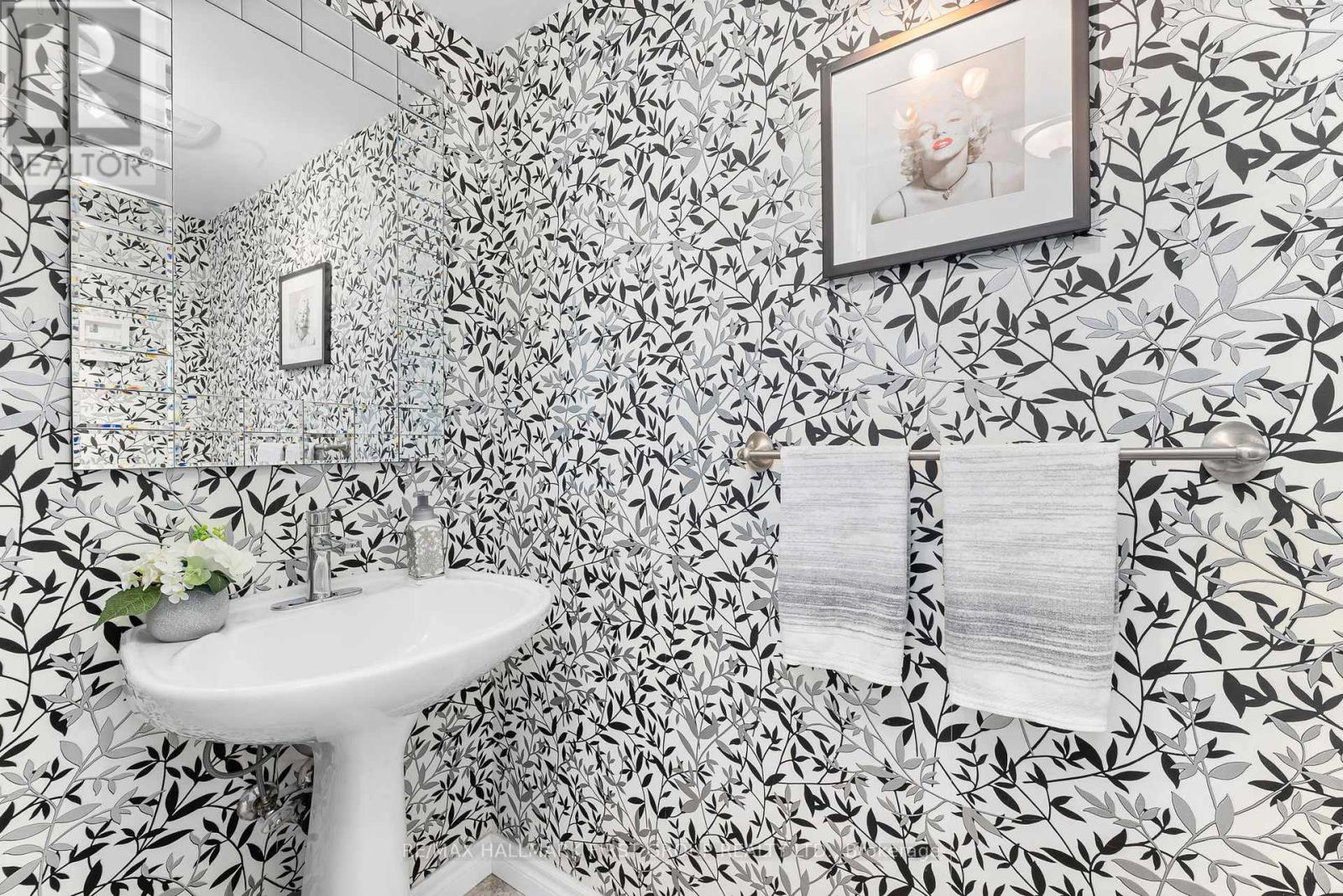 122 Thicket Crescent, Pickering, Ontario  L1V 6S6 - Photo 16 - E12487478