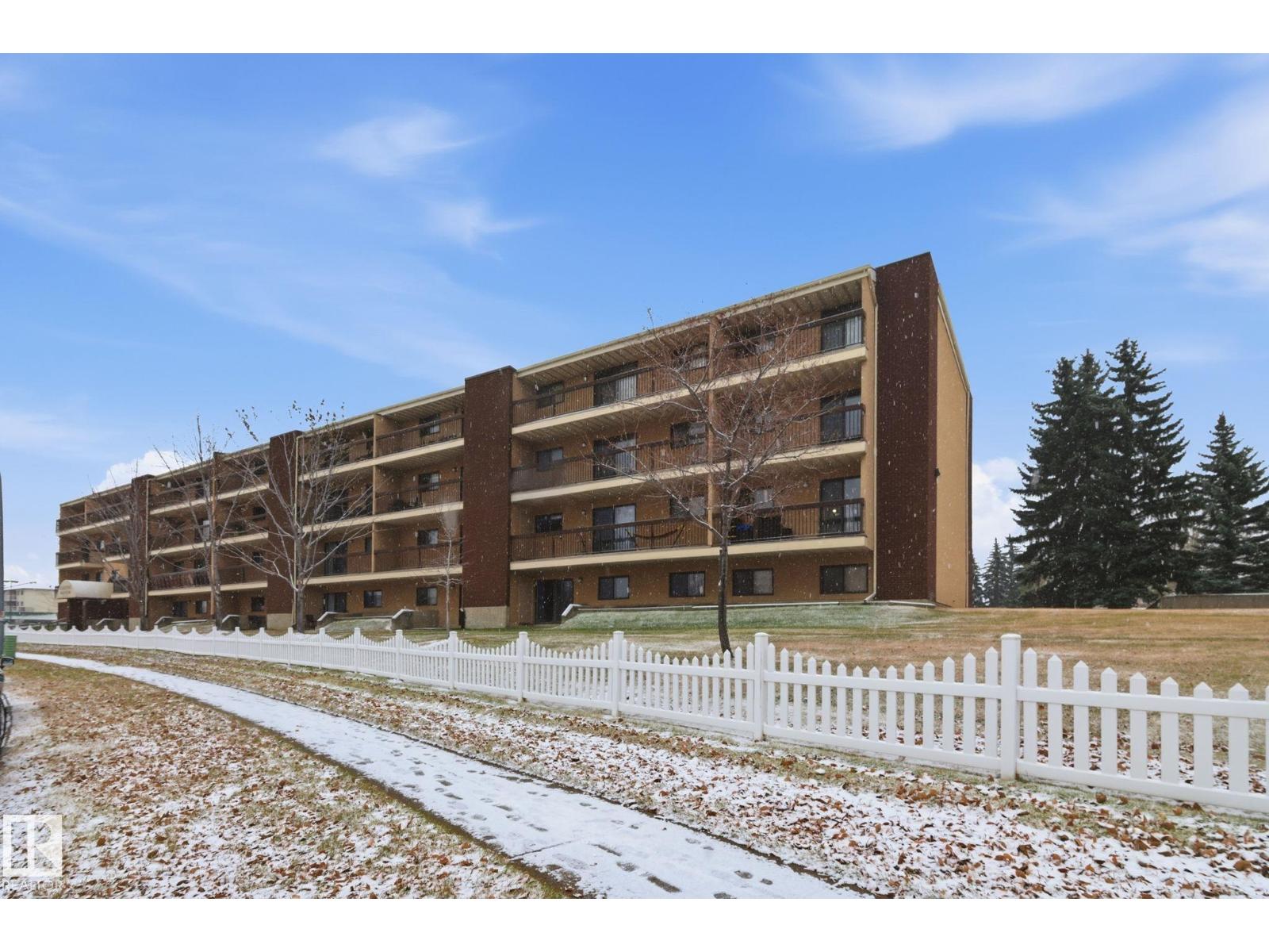 #408 10511 19 Av Nw, Edmonton, Alberta  T6J 5S8 - Photo 2 - E4465239