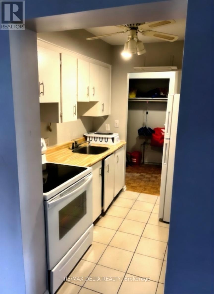 101 - 2044 Arrowsmith Drive, Ottawa, Ontario  K1J 7V8 - Photo 3 - X12526460