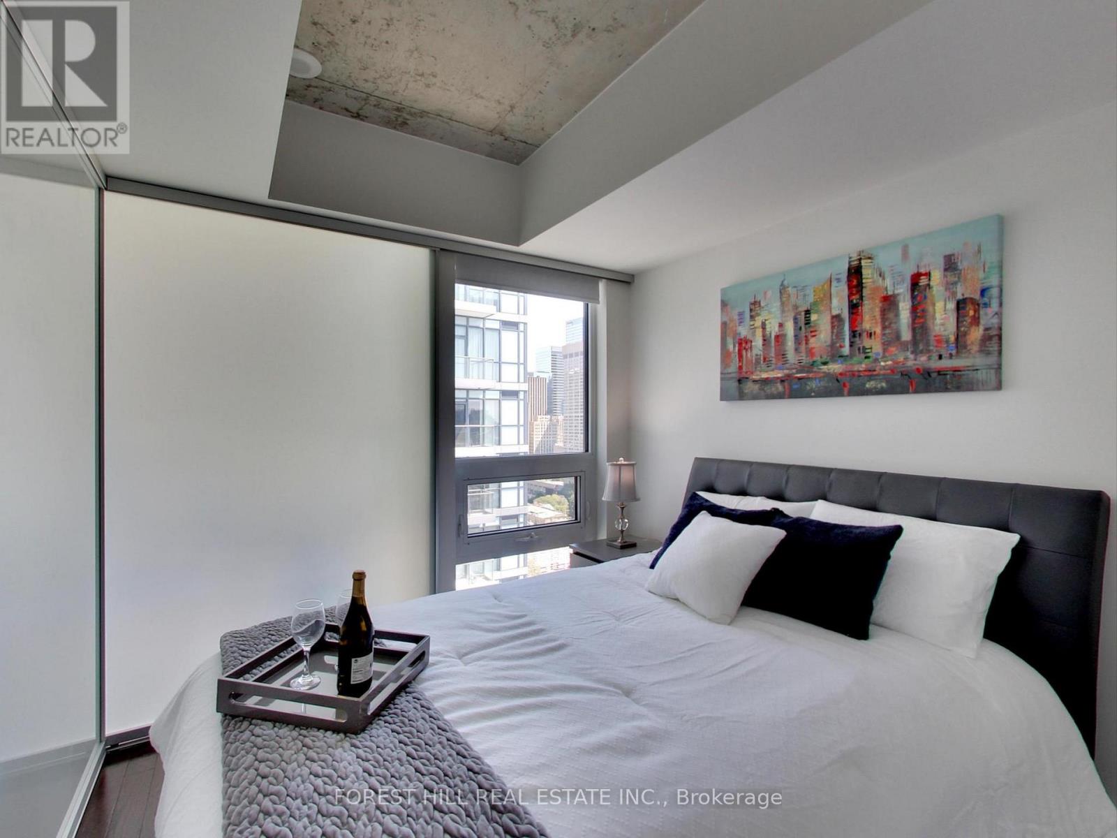 2301 - 210 Simcoe Street, Toronto, Ontario  M5T 0A9 - Photo 10 - C12526438