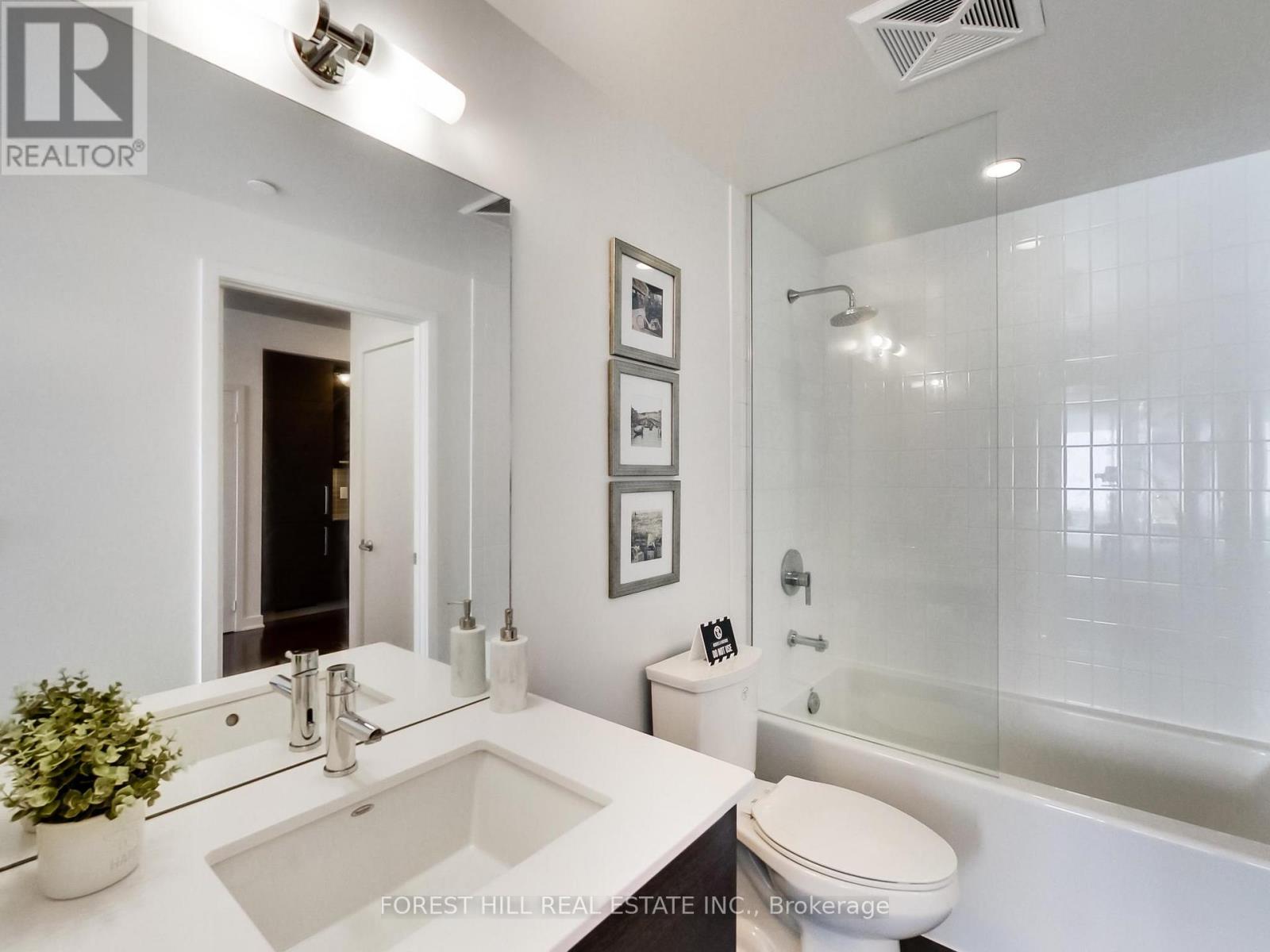 2301 - 210 Simcoe Street, Toronto, Ontario  M5T 0A9 - Photo 16 - C12526438