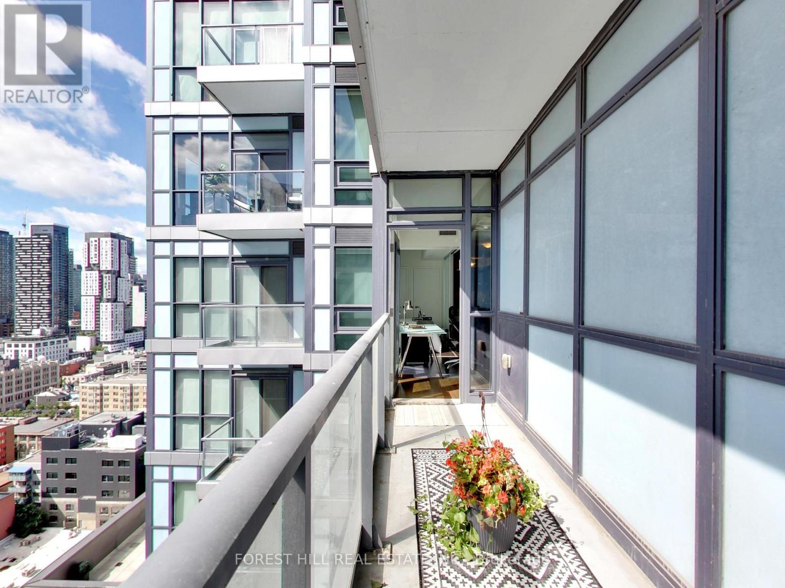 2301 - 210 Simcoe Street, Toronto, Ontario  M5T 0A9 - Photo 17 - C12526438