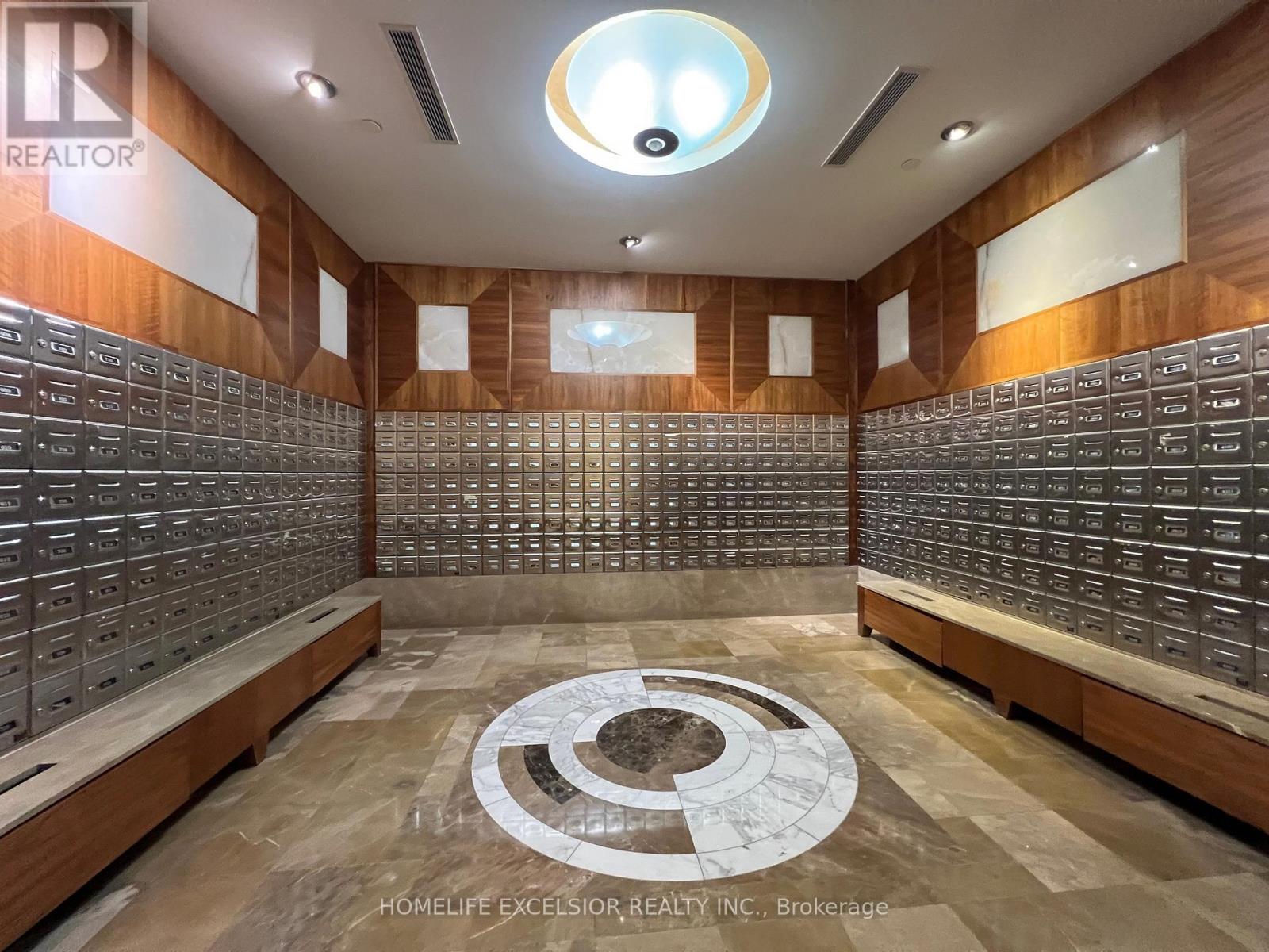 2011 - 761 Bay Street, Toronto, Ontario  M5G 2R2 - Photo 11 - C12526440