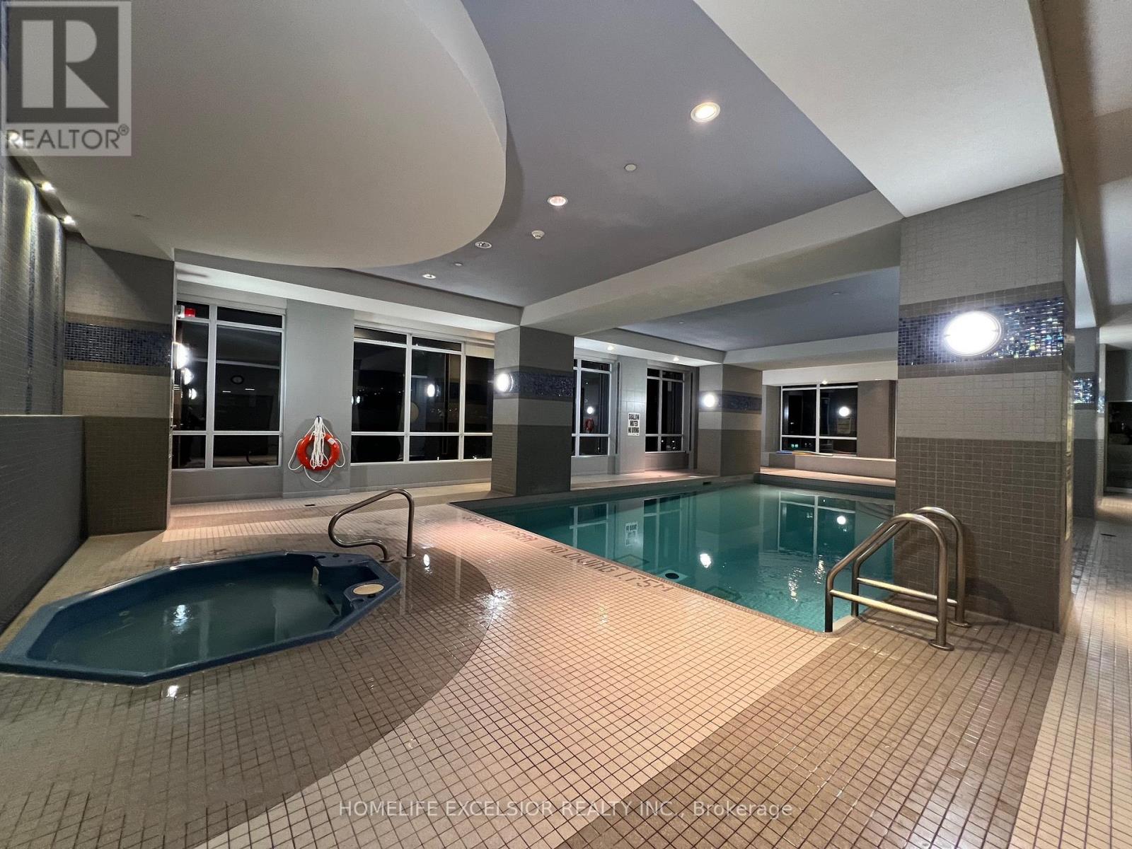 2011 - 761 Bay Street, Toronto, Ontario  M5G 2R2 - Photo 8 - C12526440