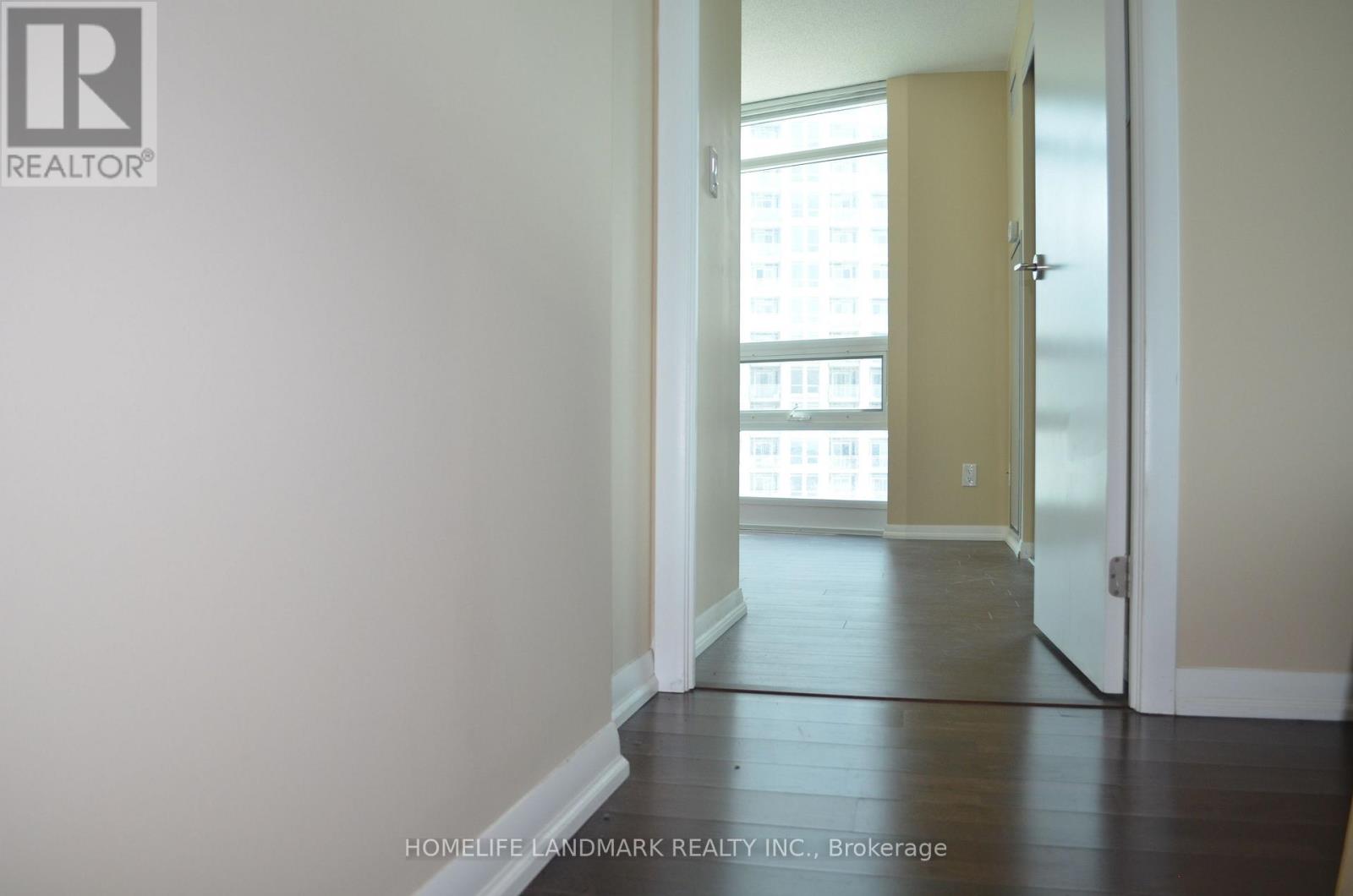 1704 - 215 Fort York Boulevard, Toronto, Ontario  M5V 4A2 - Photo 3 - C12526446