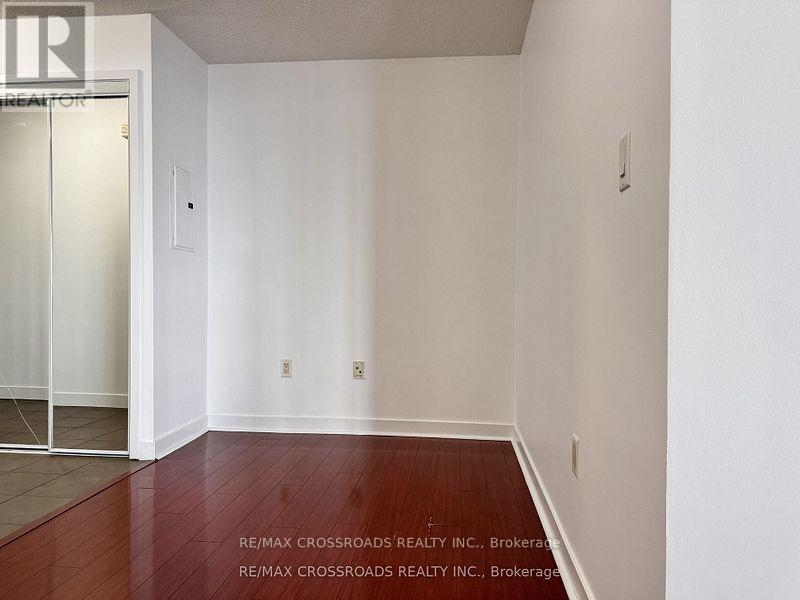 1815 - 11 Brunel Court, Toronto, Ontario  M5V 3Y3 - Photo 9 - C12526464