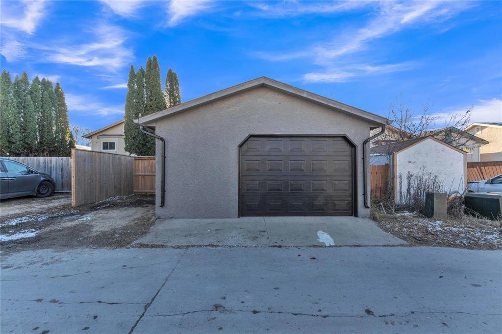 557 Ashworth Street, Winnipeg, Manitoba  R2N 3J6 - Photo 39 - 202528158