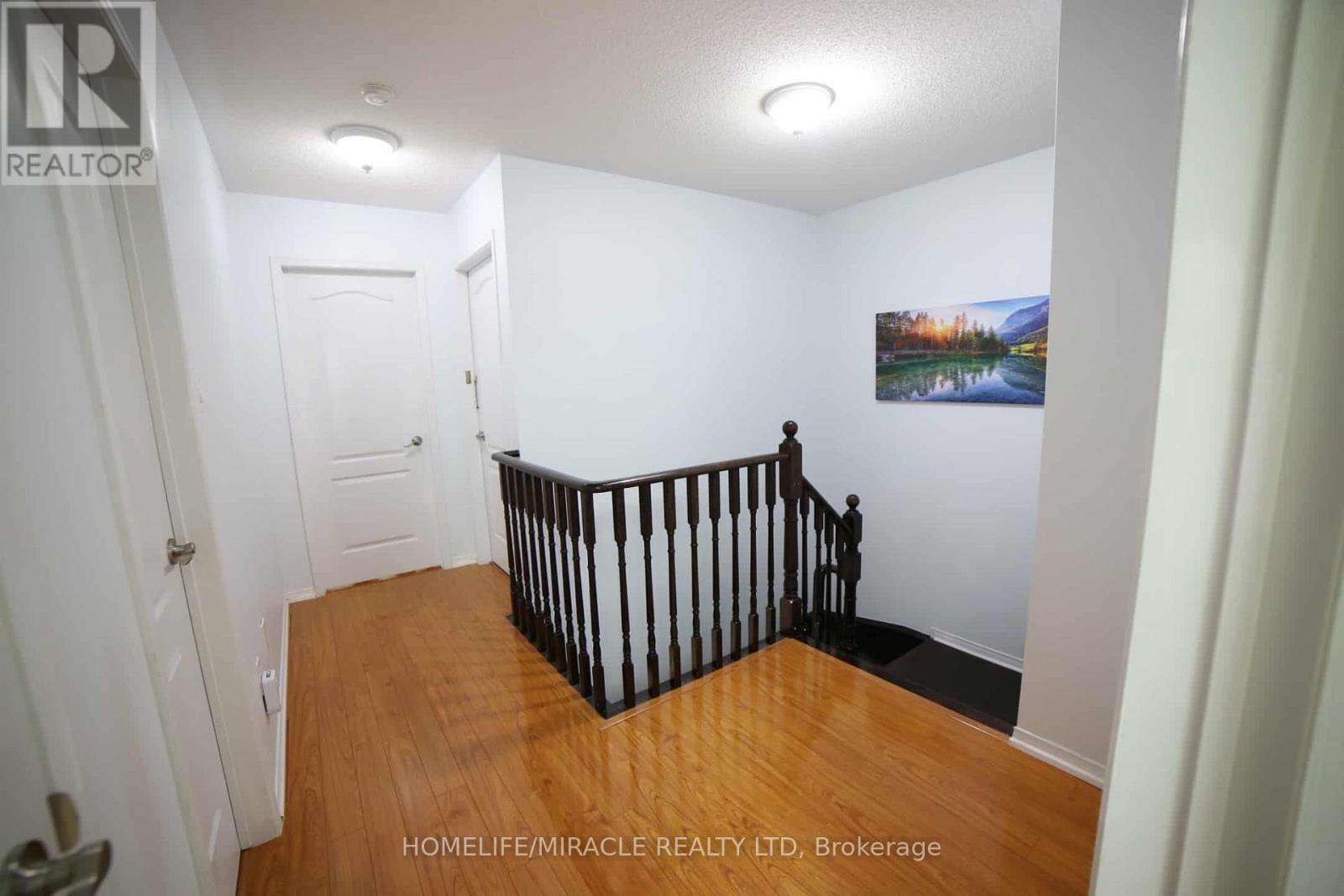 243 Venice Gate Drive, Vaughan, Ontario  L4H 0G1 - Photo 24 - N12526442