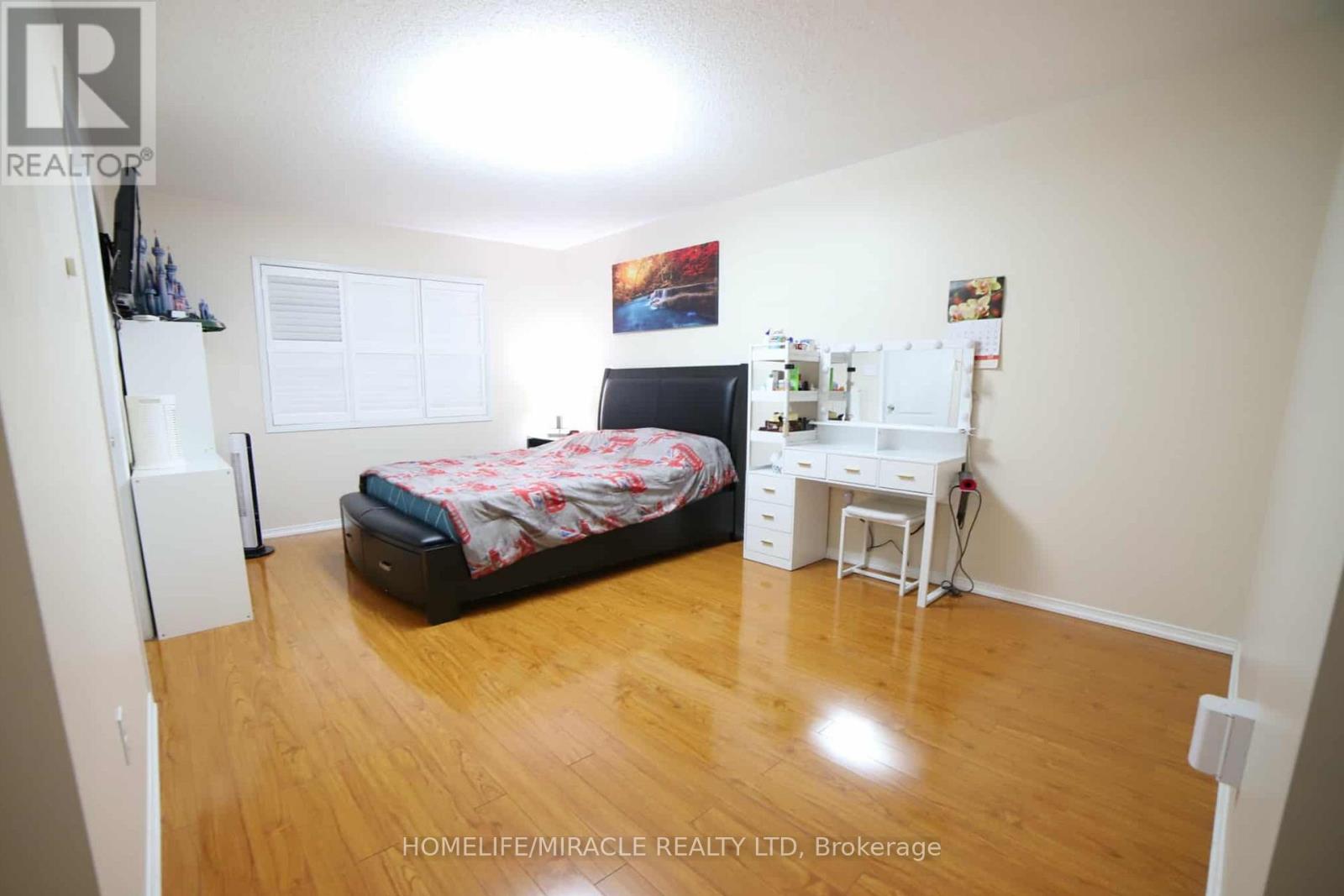 243 Venice Gate Drive, Vaughan, Ontario  L4H 0G1 - Photo 30 - N12526442