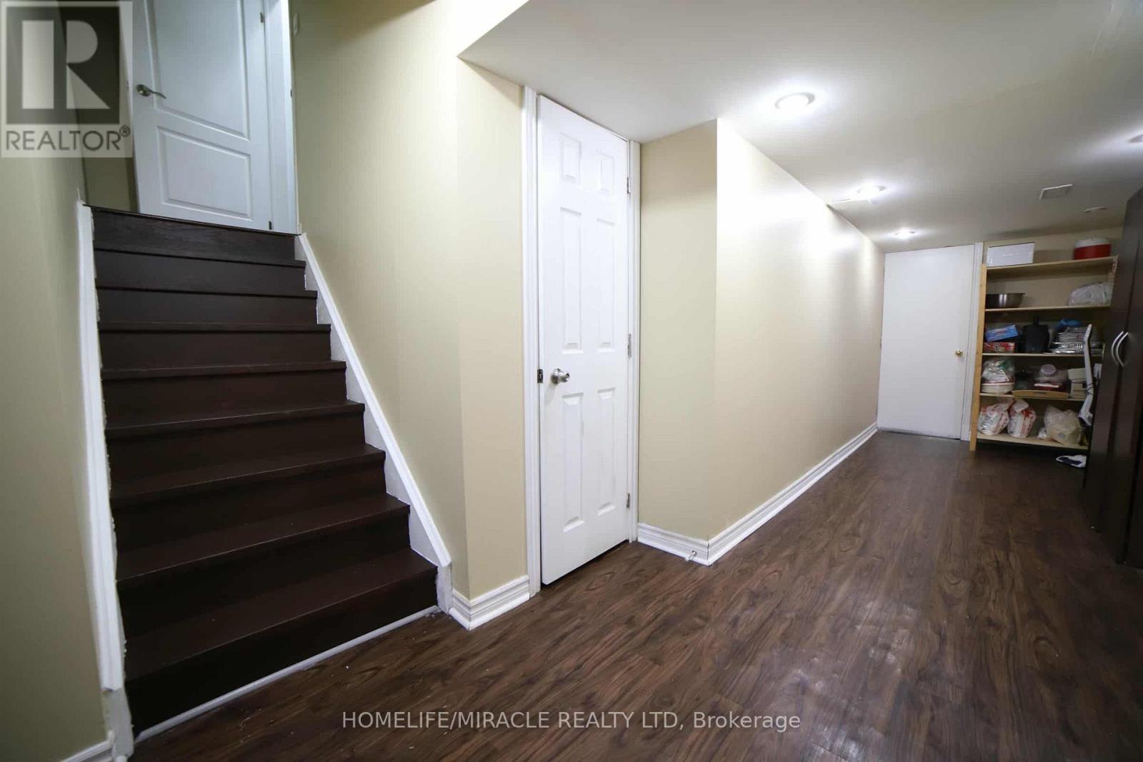 243 Venice Gate Drive, Vaughan, Ontario  L4H 0G1 - Photo 34 - N12526442