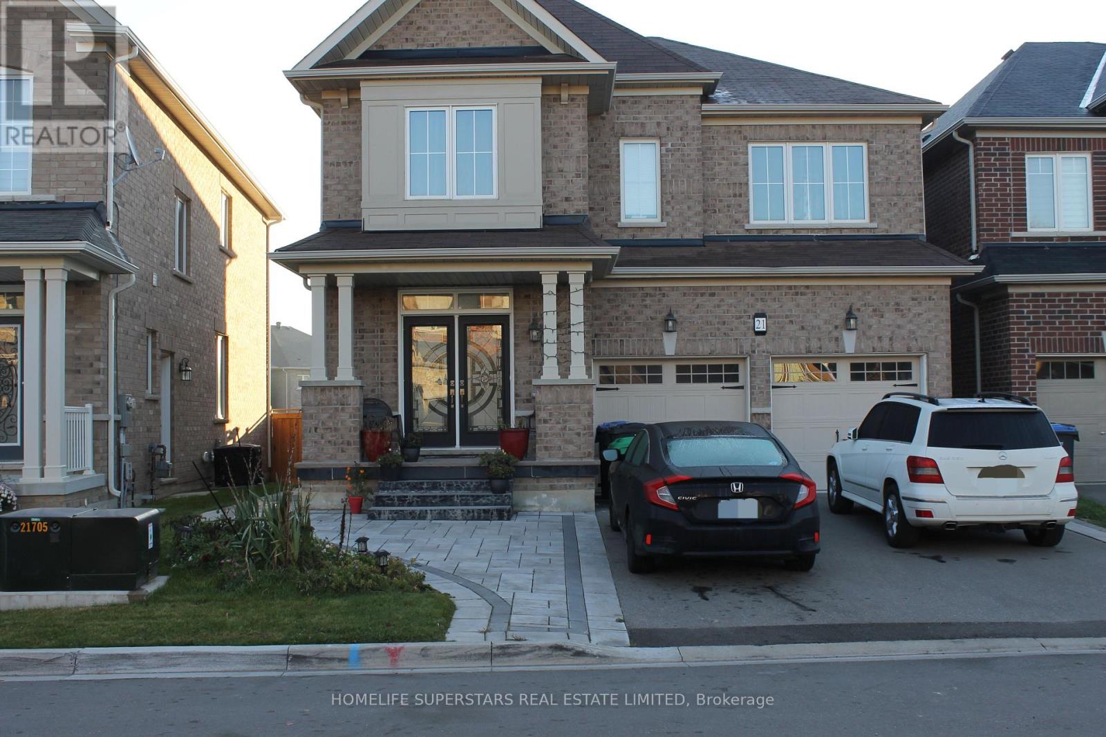 21 IGUANA TRAIL, Brampton, Ontario