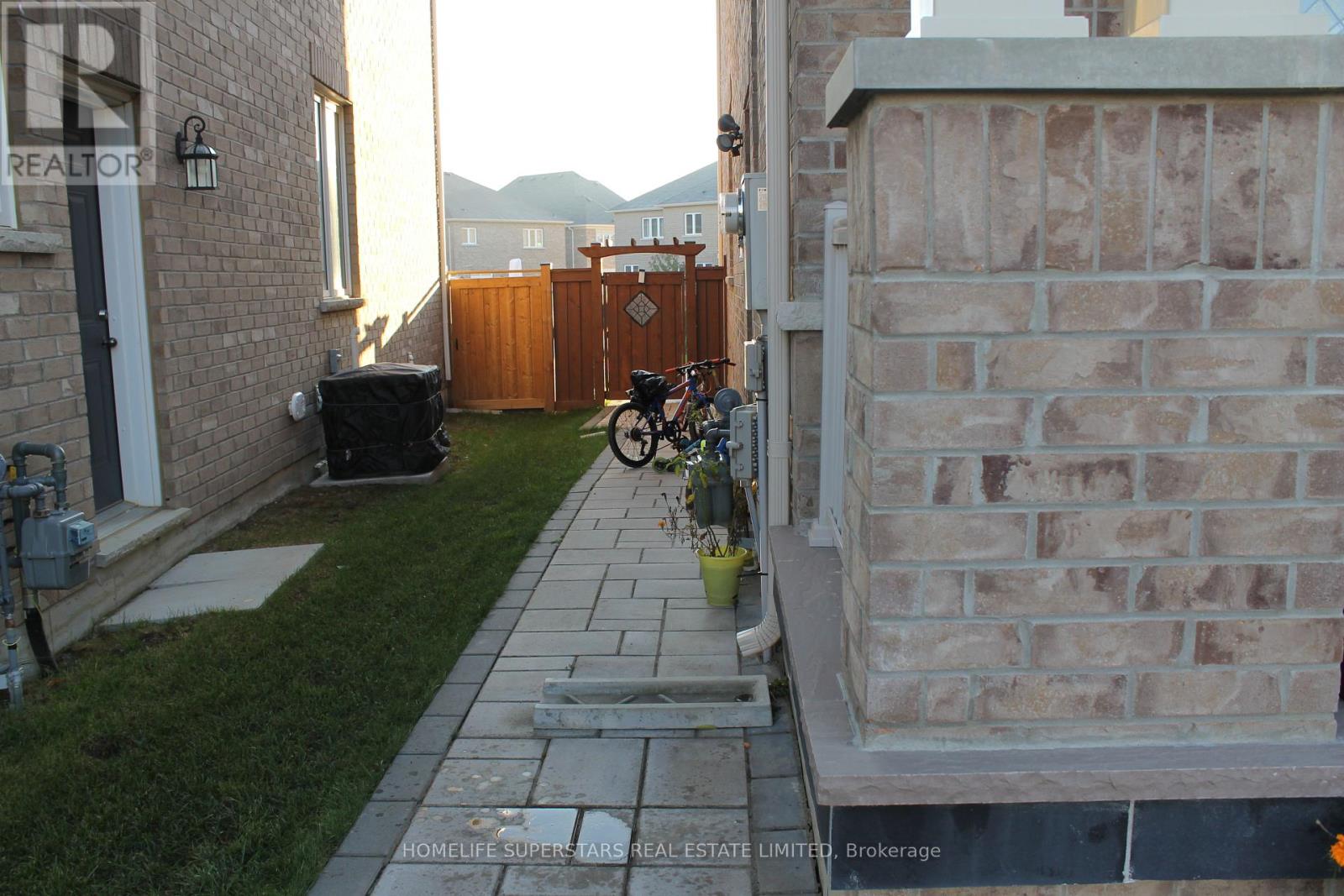 21 Iguana Trail, Brampton, Ontario  L7A 4N2 - Photo 22 - W12526468