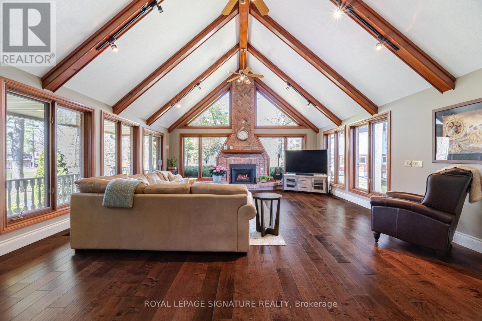 587 Hillcrest Road, Norfolk, Ontario  N3Y 4K1 - Photo 16 - X12526462