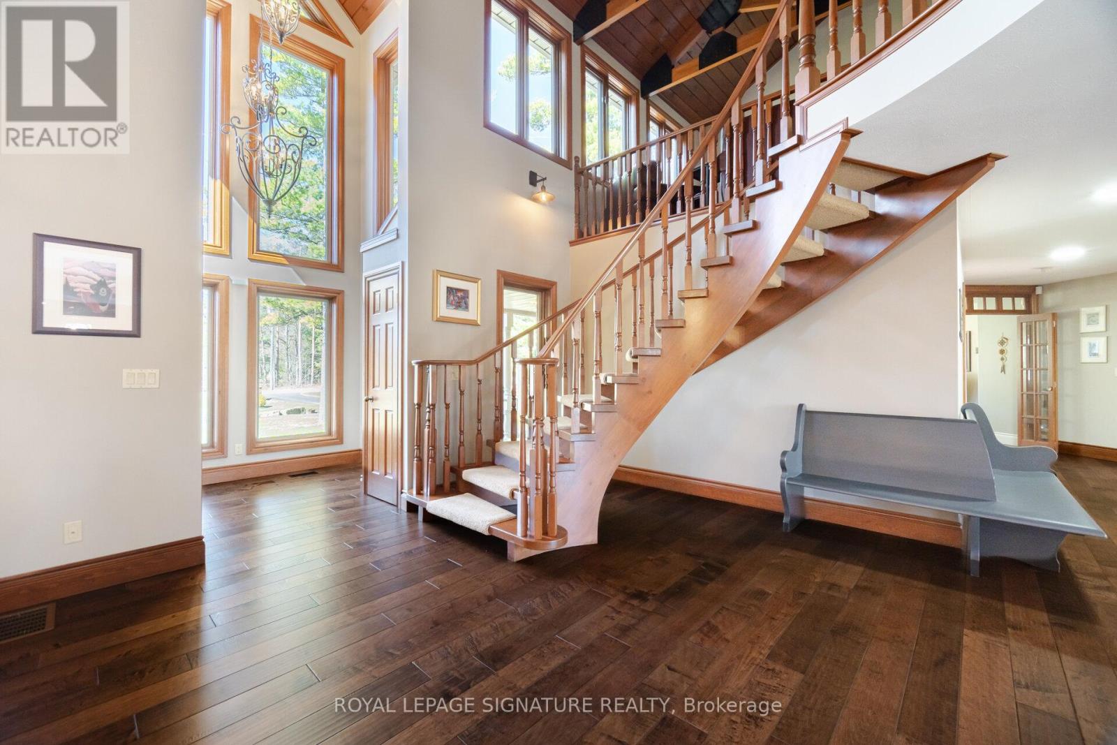 587 Hillcrest Road, Norfolk, Ontario  N3Y 4K1 - Photo 5 - X12526462