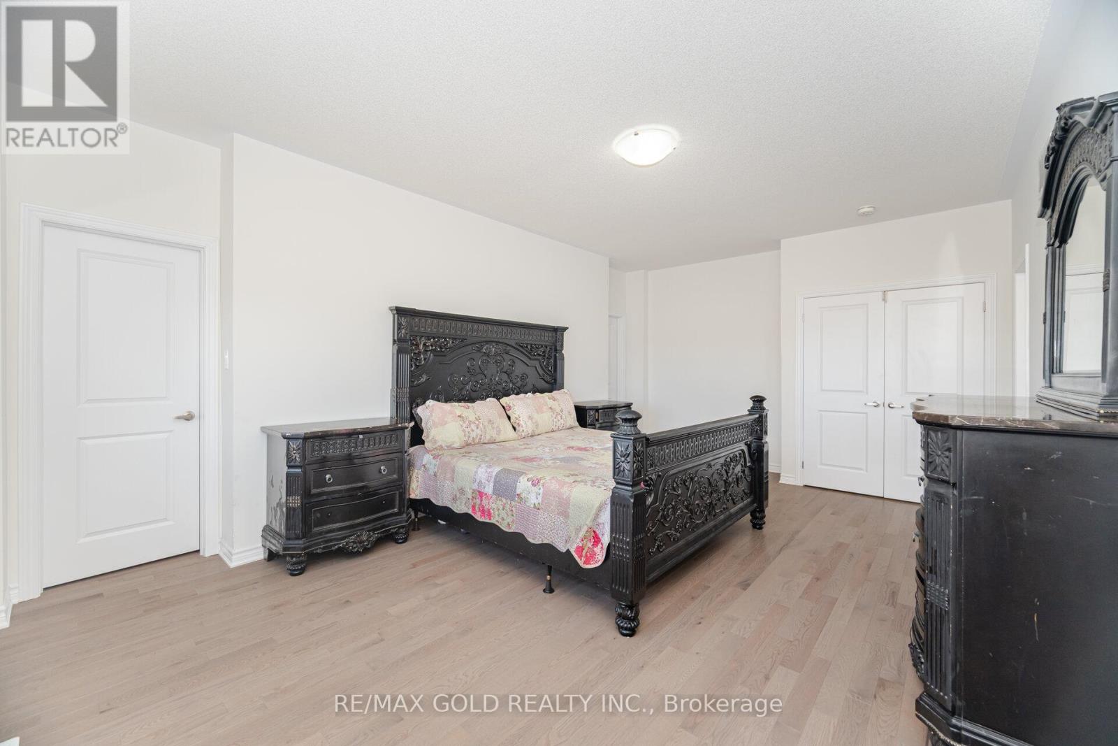 2 Madawaska Road, Caledon, Ontario  L7C 4J8 - Photo 27 - W12522608