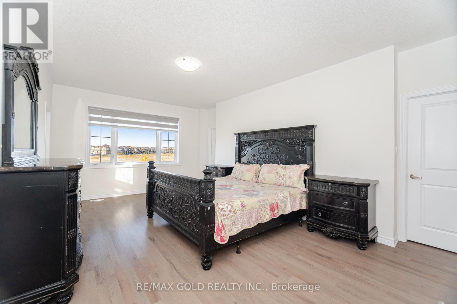 2 Madawaska Road, Caledon, Ontario  L7C 4J8 - Photo 26 - W12522608