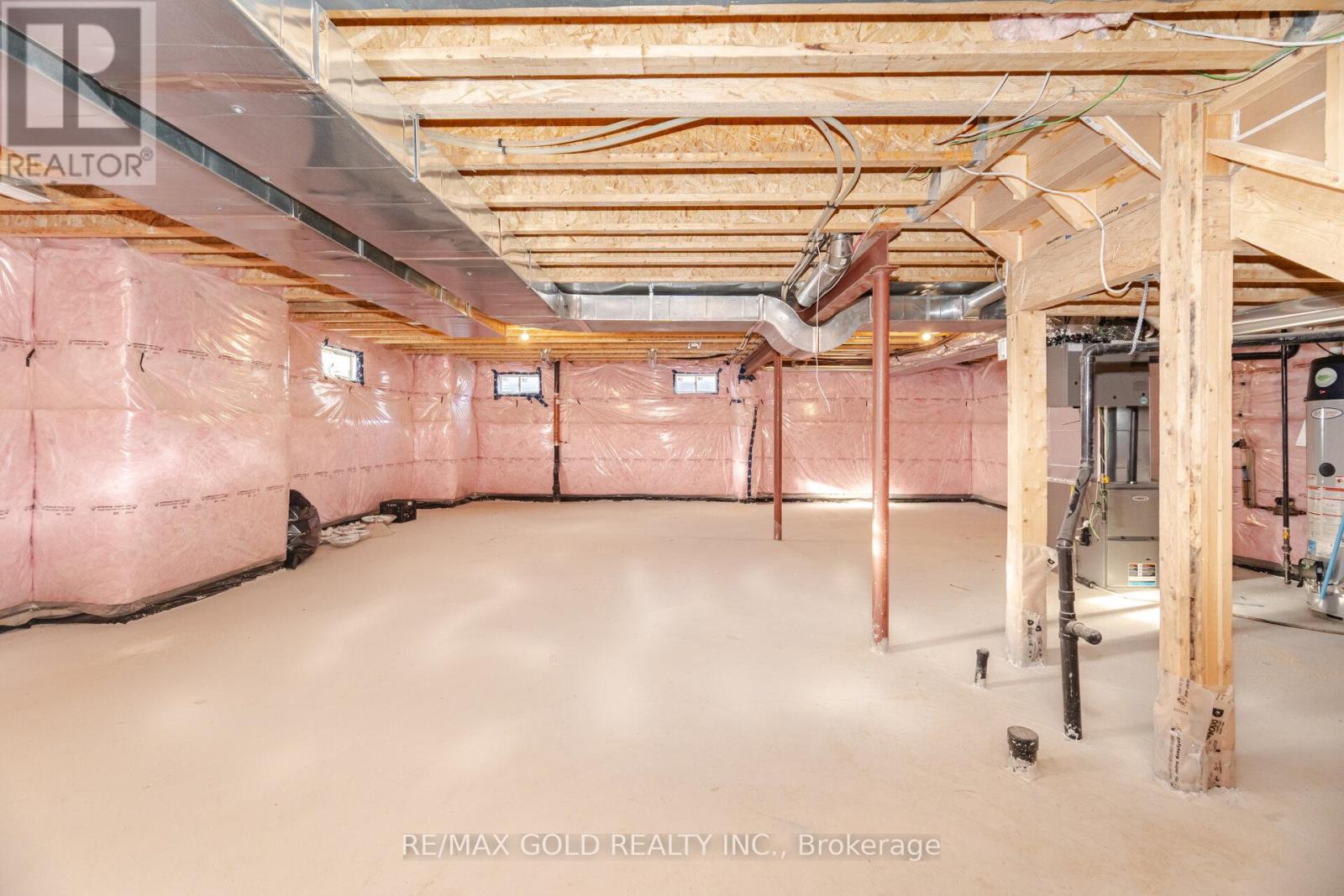 2 Madawaska Road, Caledon, Ontario  L7C 4J8 - Photo 47 - W12522608