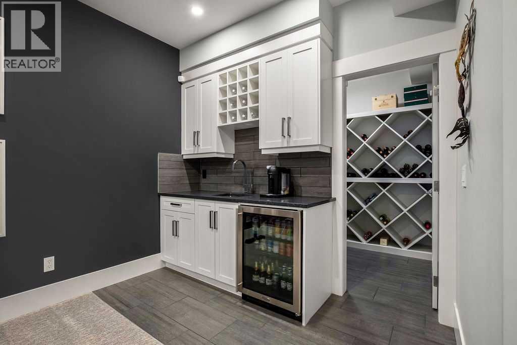 68 White Oak Crescent Sw, Calgary, Alberta  T3C 3J8 - Photo 38 - A2264420