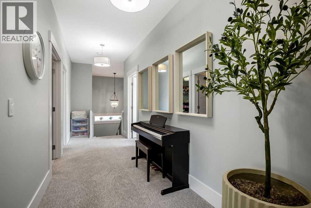 68 White Oak Crescent Sw, Calgary, Alberta  T3C 3J8 - Photo 22 - A2264420