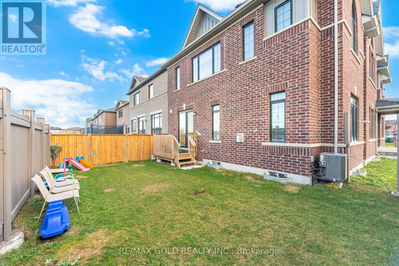 2 Madawaska Road, Caledon, Ontario  L7C 4J8 - Photo 49 - W12522608