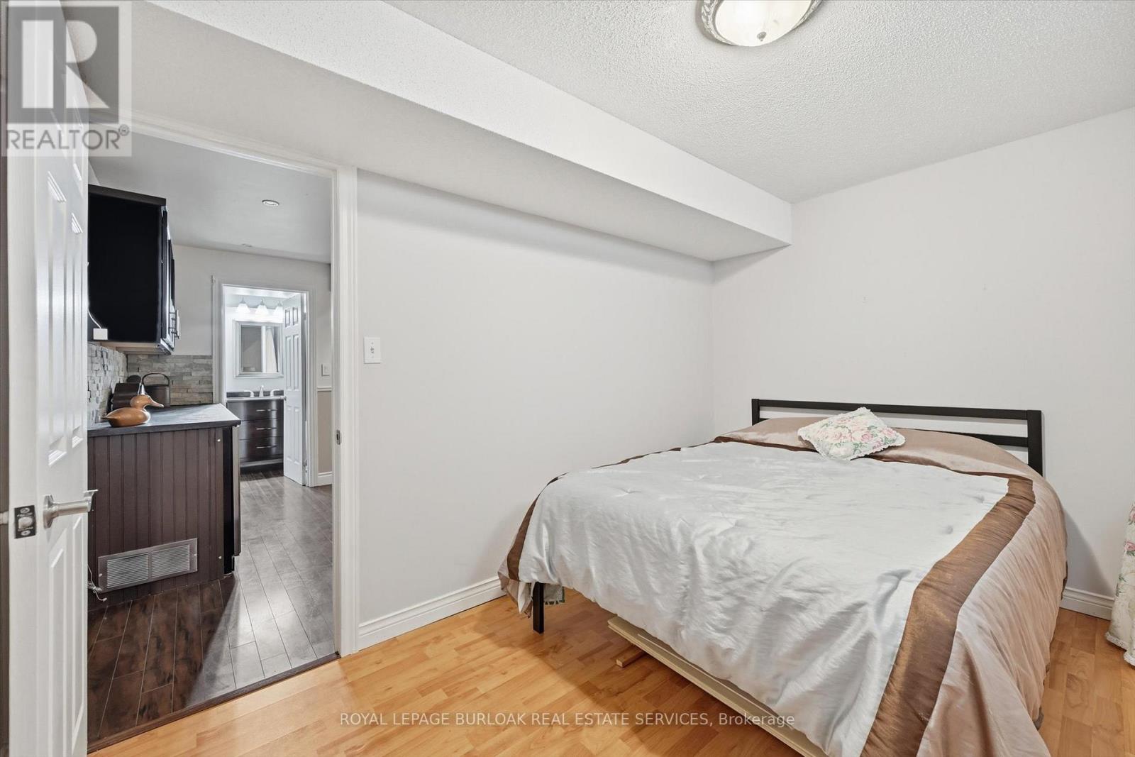 44 Rockhaven Lane, Hamilton, Ontario L8B 0J7 - Photo 30 - X12516220