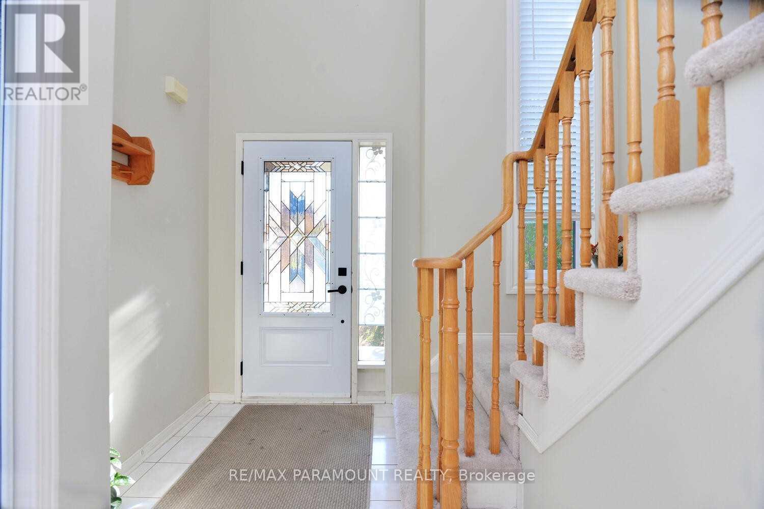 Upper - 321 Edenbrook Hill Drive, Brampton, Ontario  L7A 2L5 - Photo 2 - W12511762