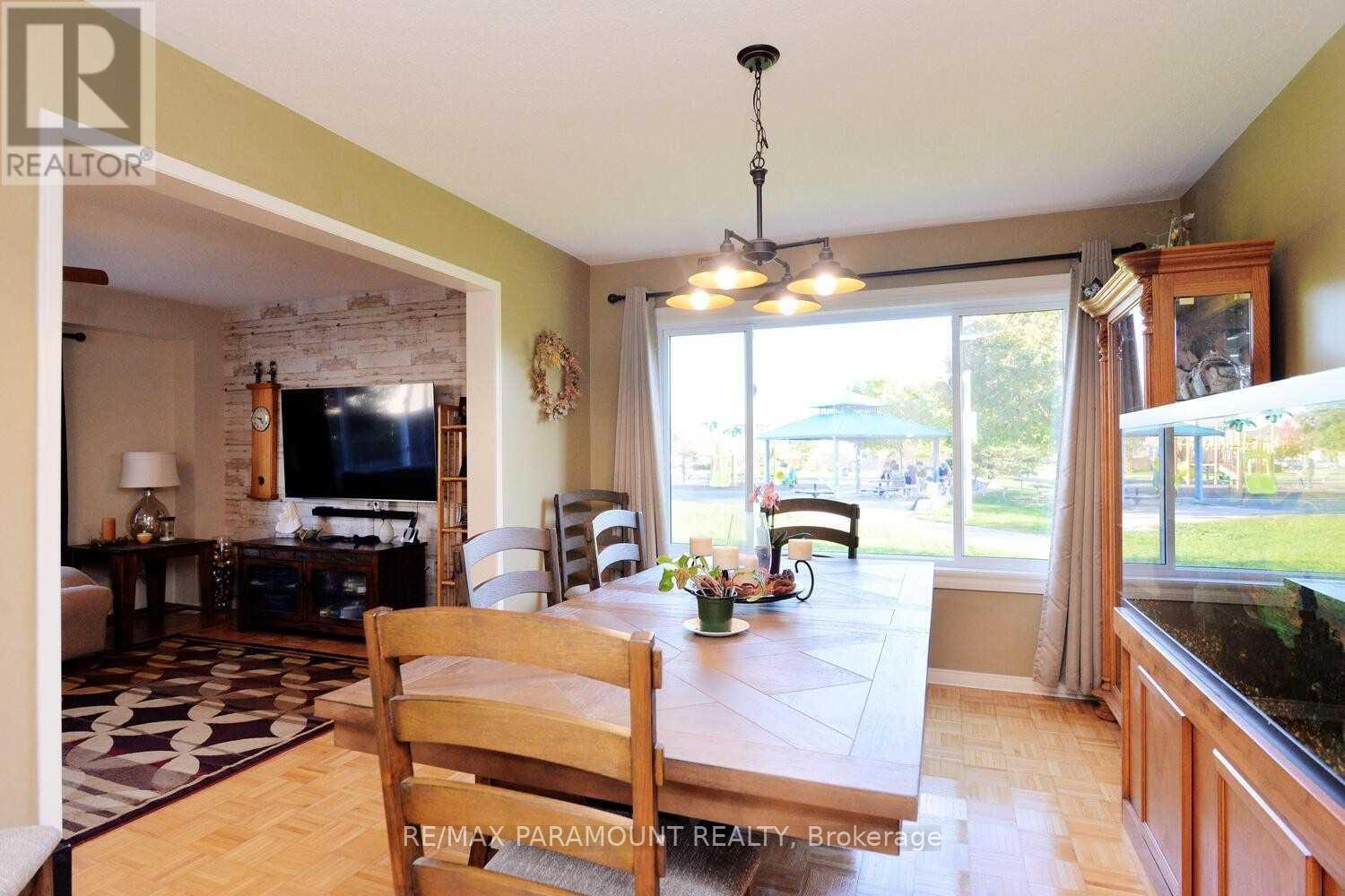 Upper - 321 Edenbrook Hill Drive, Brampton, Ontario  L7A 2L5 - Photo 5 - W12511762