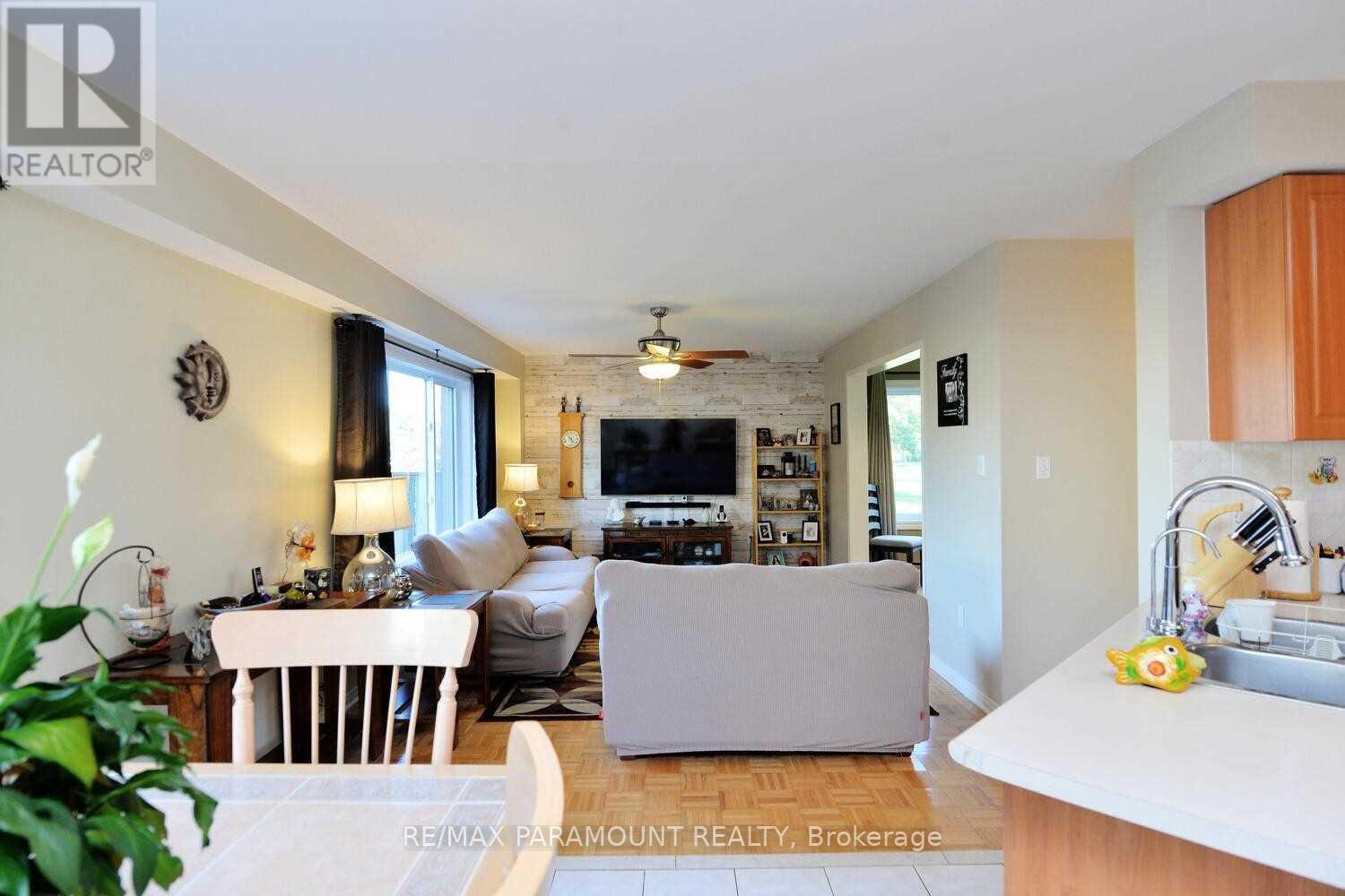 Upper - 321 Edenbrook Hill Drive, Brampton, Ontario  L7A 2L5 - Photo 10 - W12511762