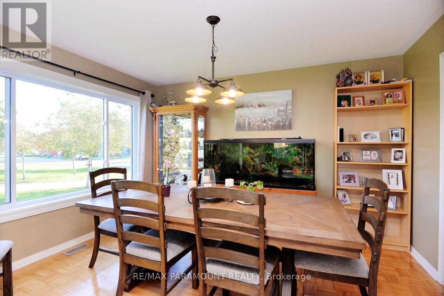 Upper - 321 Edenbrook Hill Drive, Brampton, Ontario  L7A 2L5 - Photo 4 - W12511762