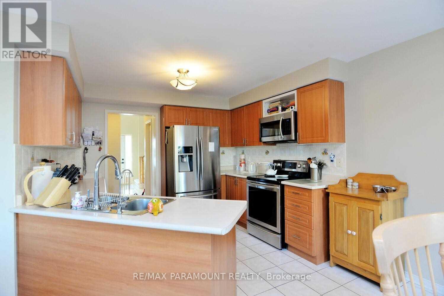 Upper - 321 Edenbrook Hill Drive, Brampton, Ontario  L7A 2L5 - Photo 6 - W12511762