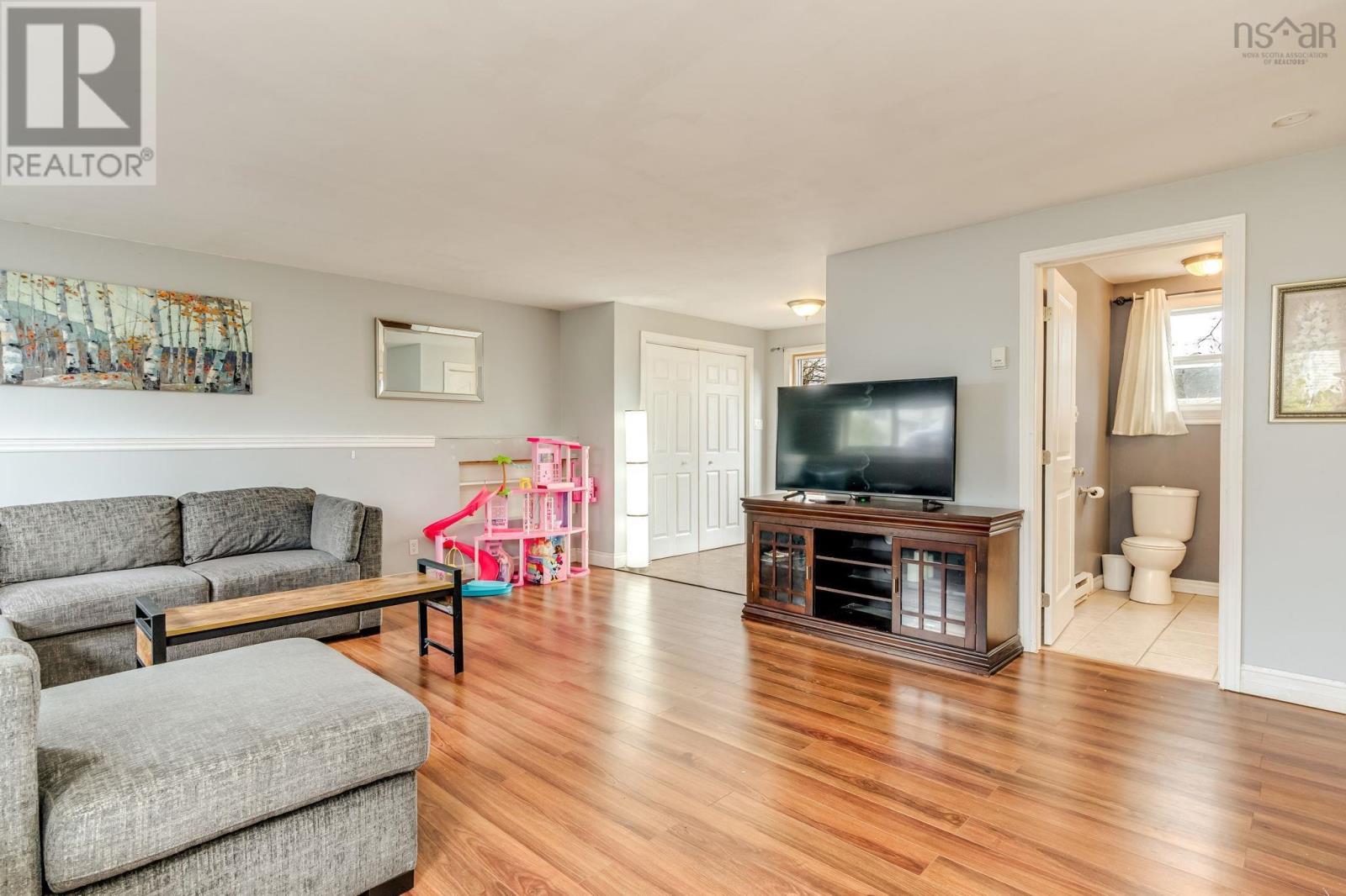 21 Wamphray Crescent, Dartmouth, Nova Scotia  B2W 5B4 - Photo 28 - 202527384