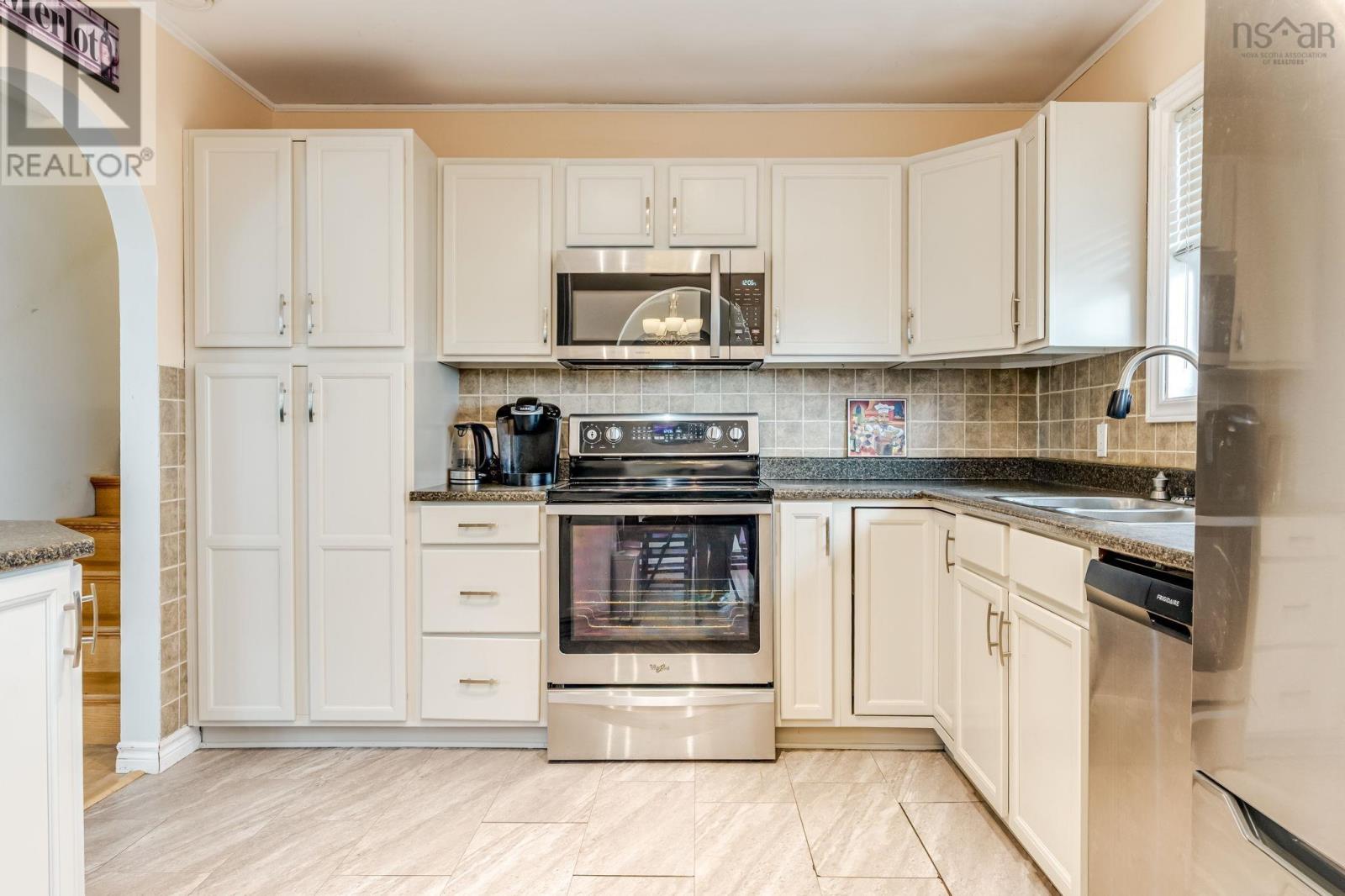 21 Wamphray Crescent, Dartmouth, Nova Scotia  B2W 5B4 - Photo 8 - 202527384