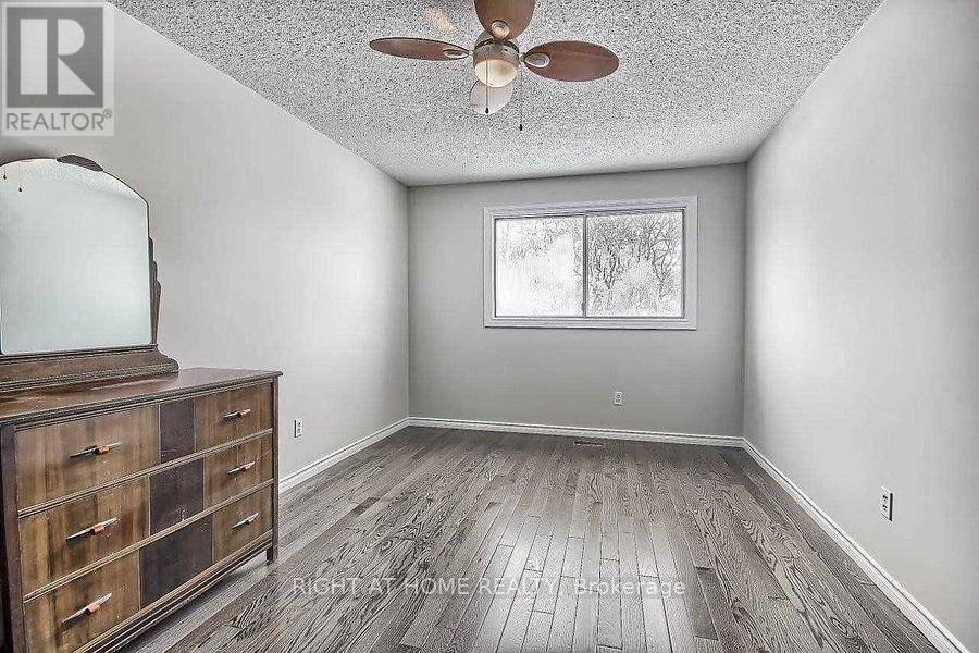 269 Manchester Drive, Newmarket, Ontario  L3Y 6J4 - Photo 10 - N12526482